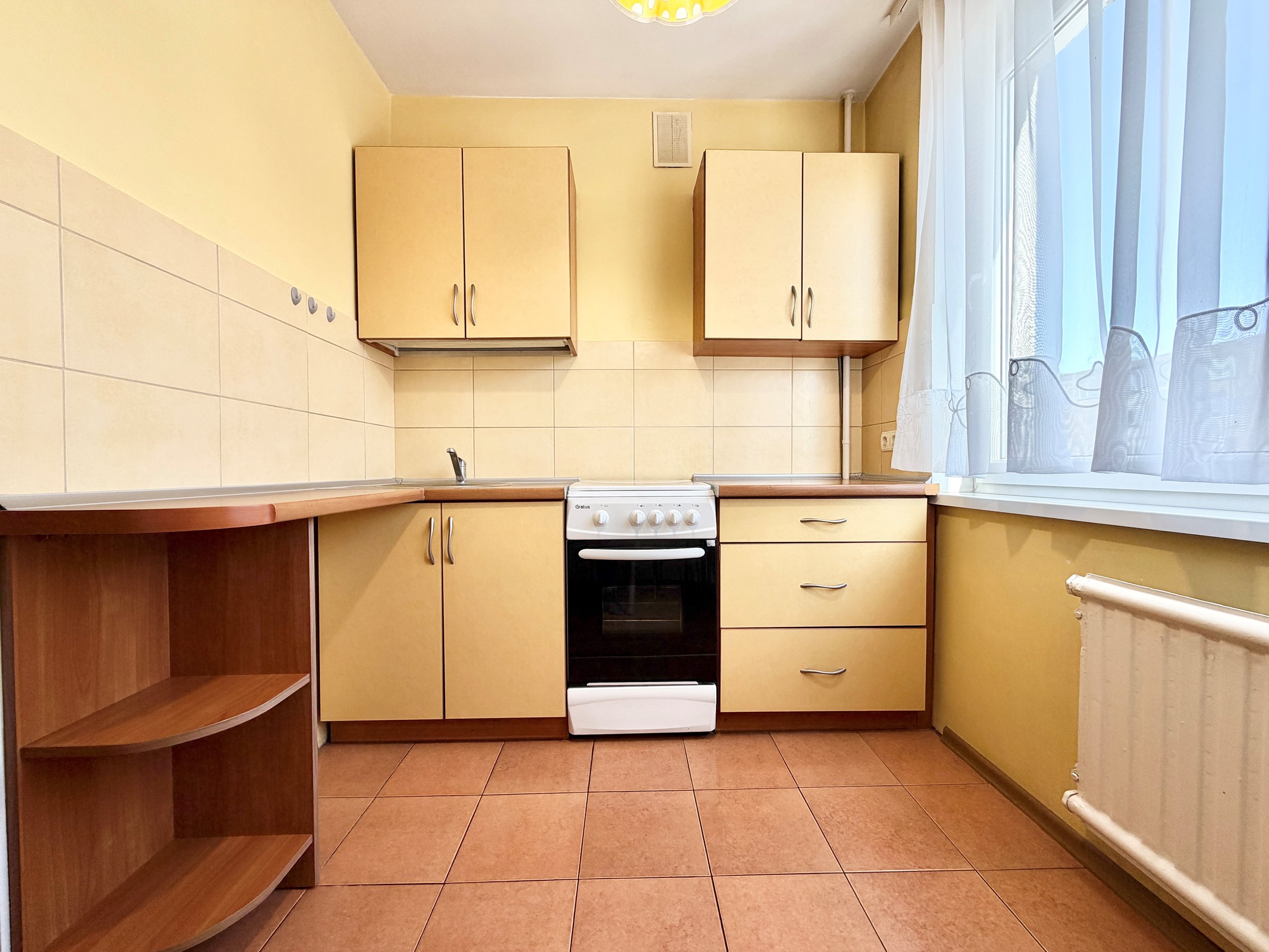 Nuomojamas 1 kambario butas, Karoliniškės, Vido Maciulevičiaus g., 34m², 3 aukštas, €400