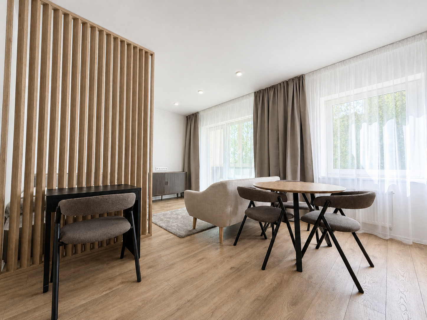 Nuomojamas 2 kambarių butas, Pašilaičiai, Laisvės pr., 32m², 3 aukštas, €600