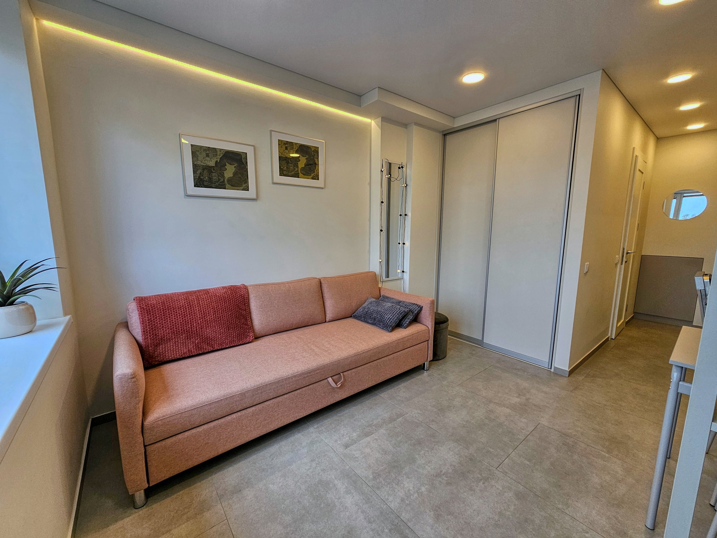 Nuomojamas 1 kambario butas, Naujamiestis, Vytenio g., 20m², 4 aukštas, €460