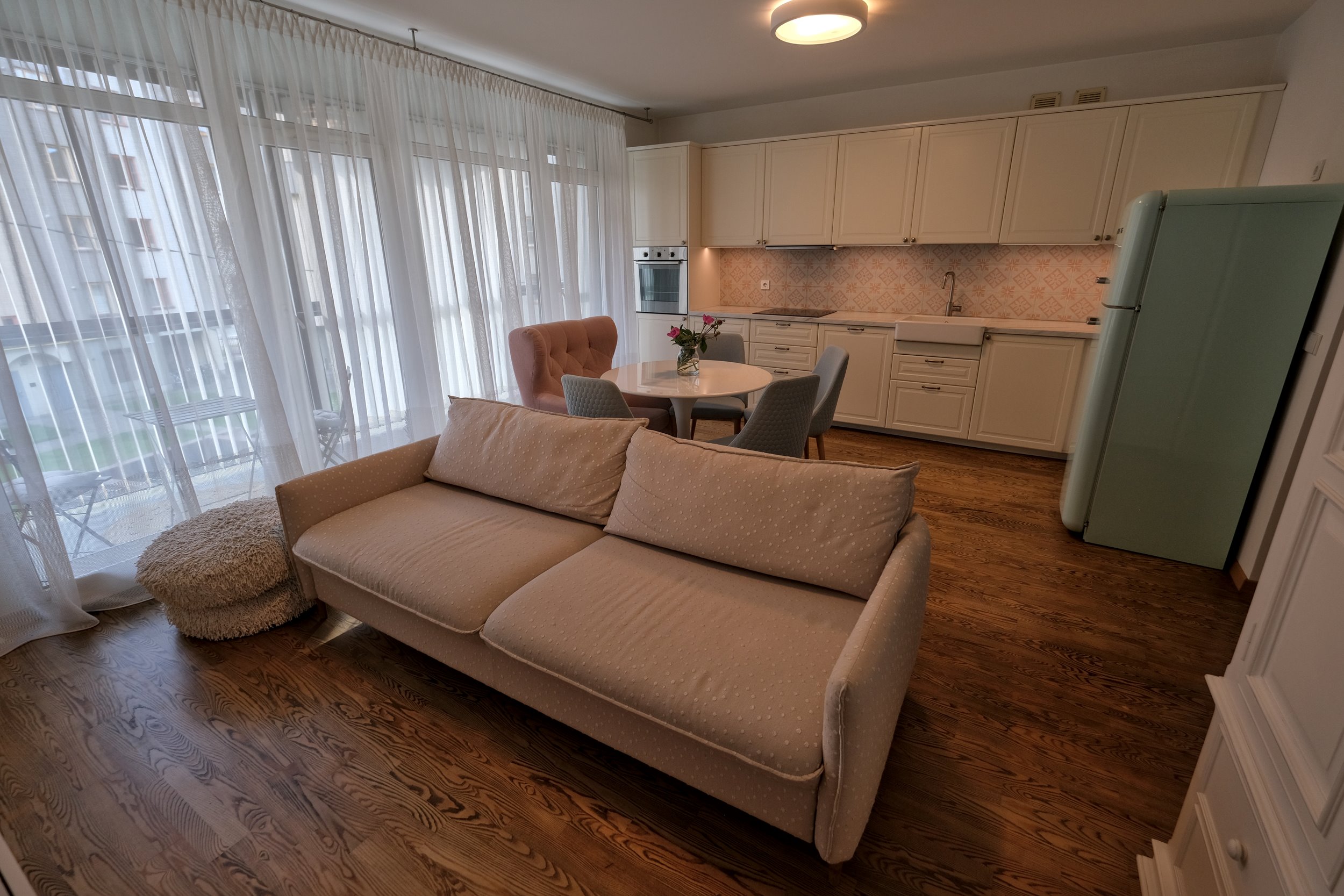 Nuomojamas 2 kambarių butas, Šnipiškės, Linkmenų g., 68.17m², 3 aukštas, €850