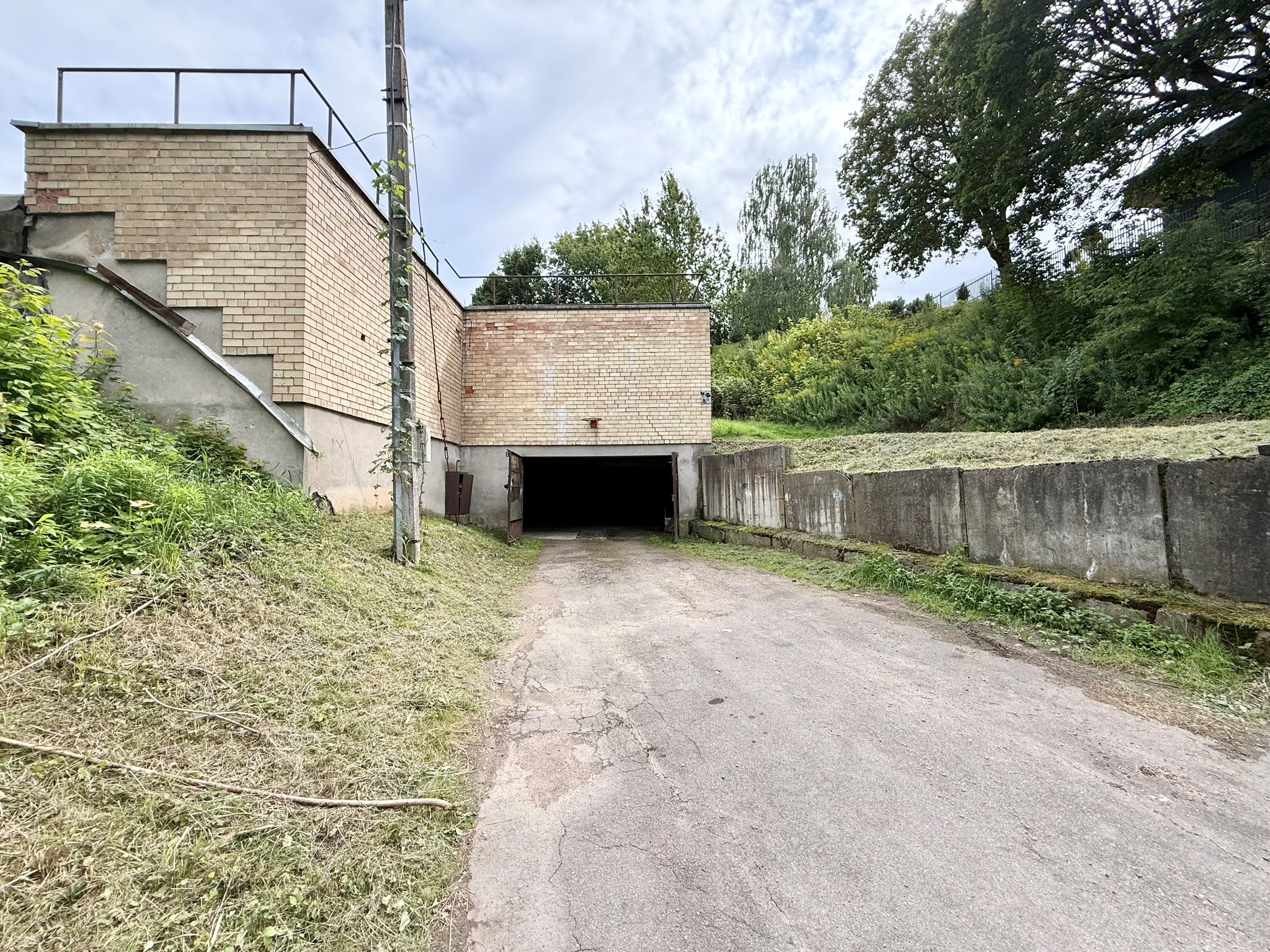 Mūrinis garažas, Rasos, Gardino g., 17m², €15000