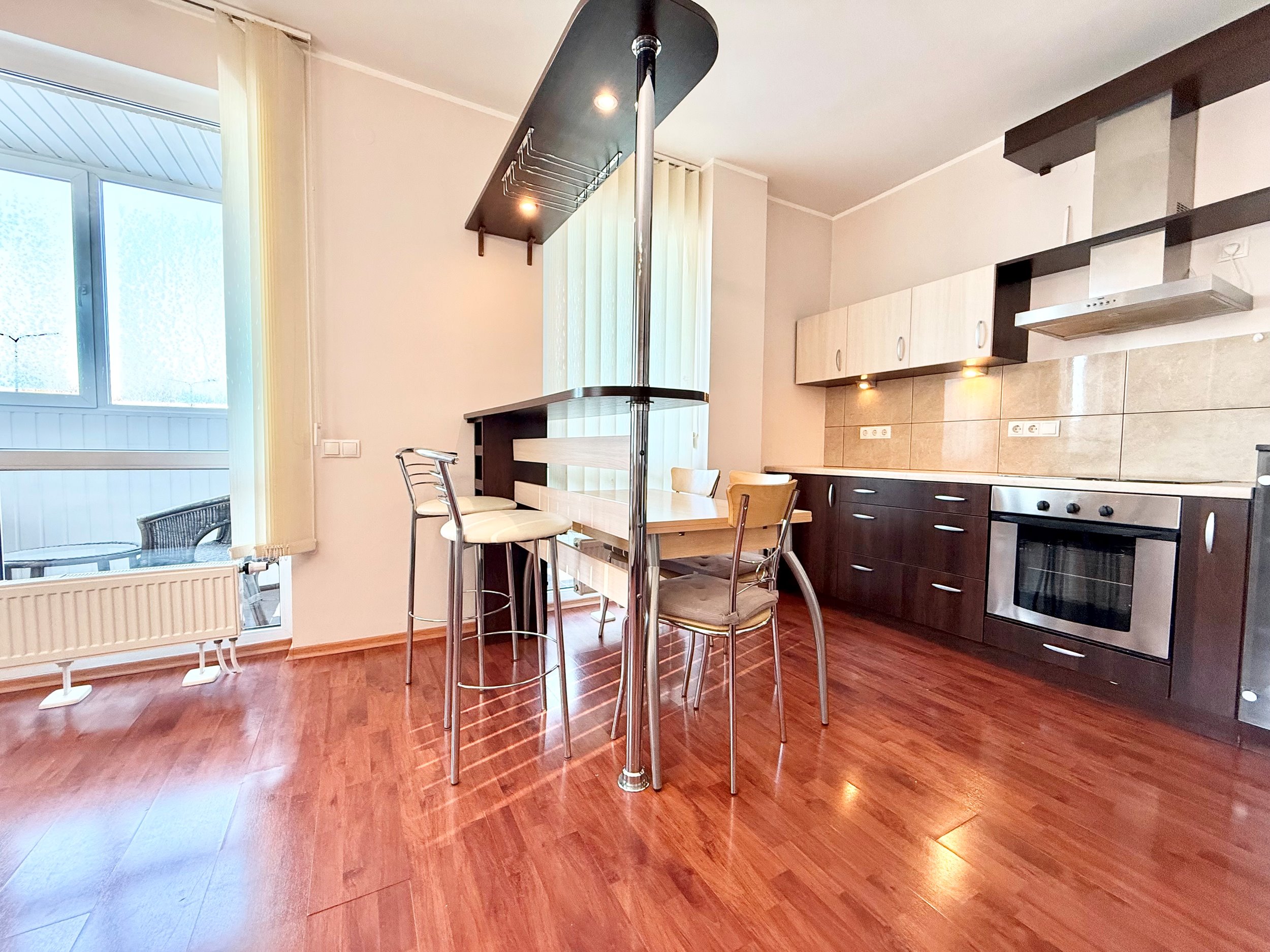 Nuomojamas 2 kambarių butas, Fabijoniškės, Vėtrungių g., 55m², 3 aukštas, €500