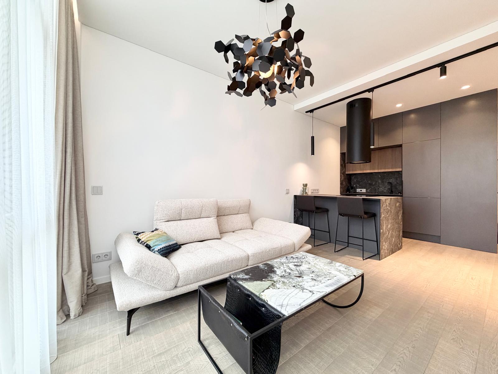 Nuomojamas 3 kambarių butas, Senamiestis, Labdarių g., 54m², 3 aukštas, €1500