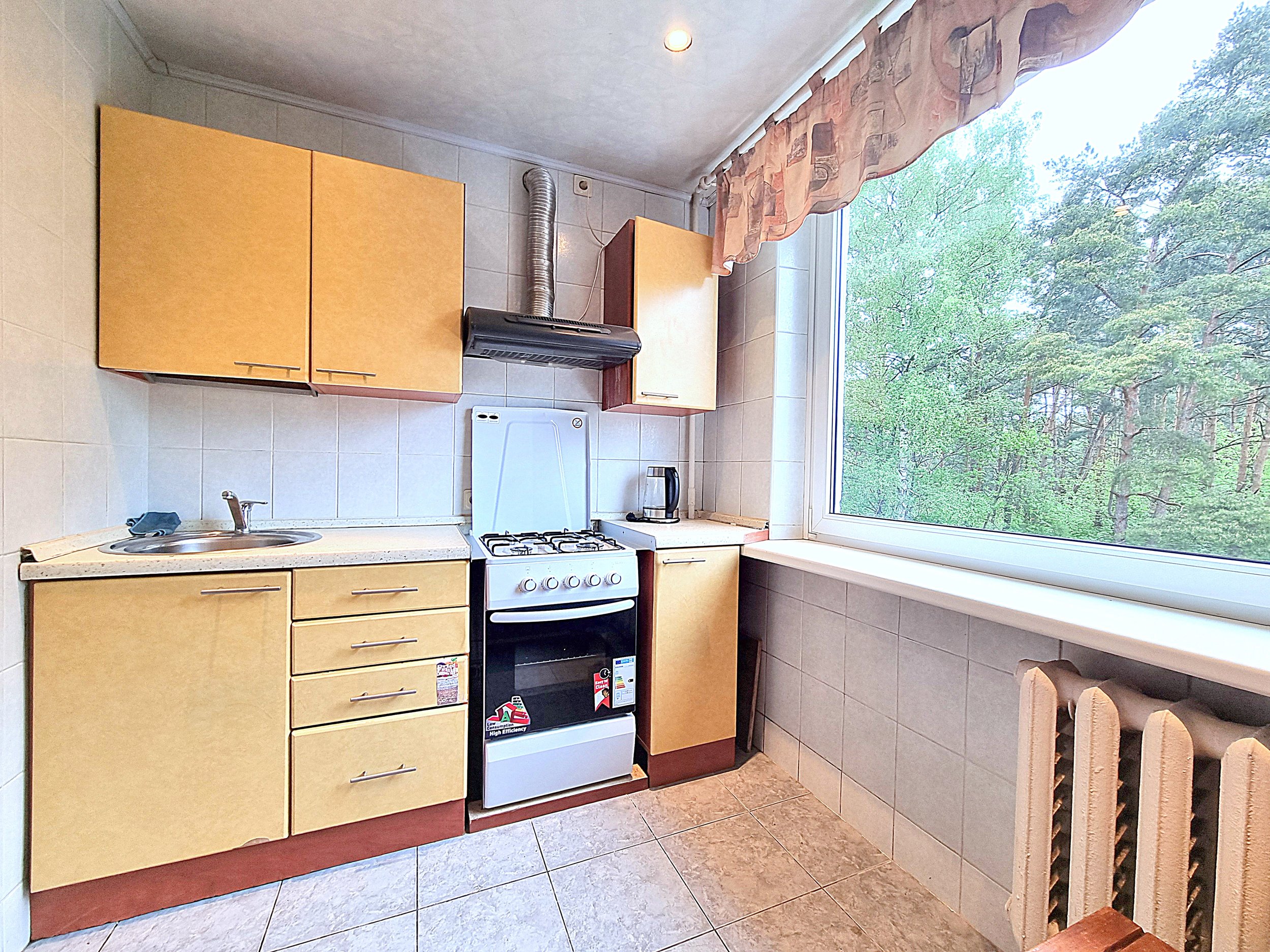 Nuomojamas 2 kambarių butas, Viršuliškės, Viršuliškių g., 48m², 3 aukštas, €499