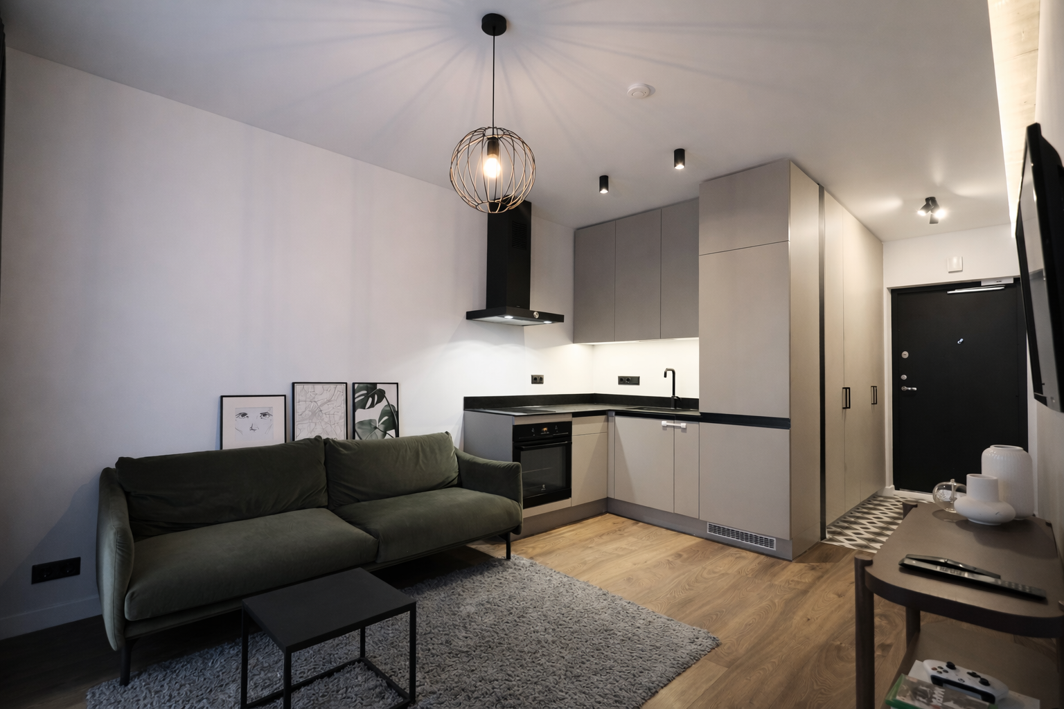 Nuomojamas 2 kambarių butas, Žirmūnai, Piromonto g., 27m², 5 aukštas, €650