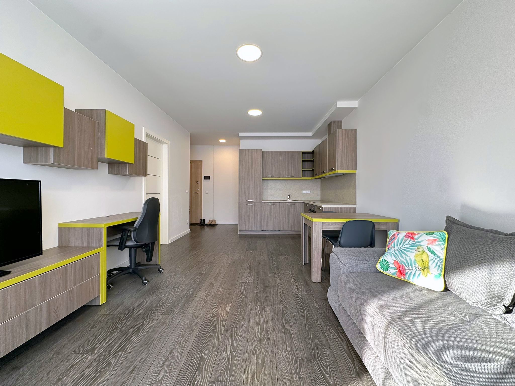 Nuomojamas 2 kambarių butas, Antakalnis, Nemenčinės pl., 49m², 4 aukštas, €750