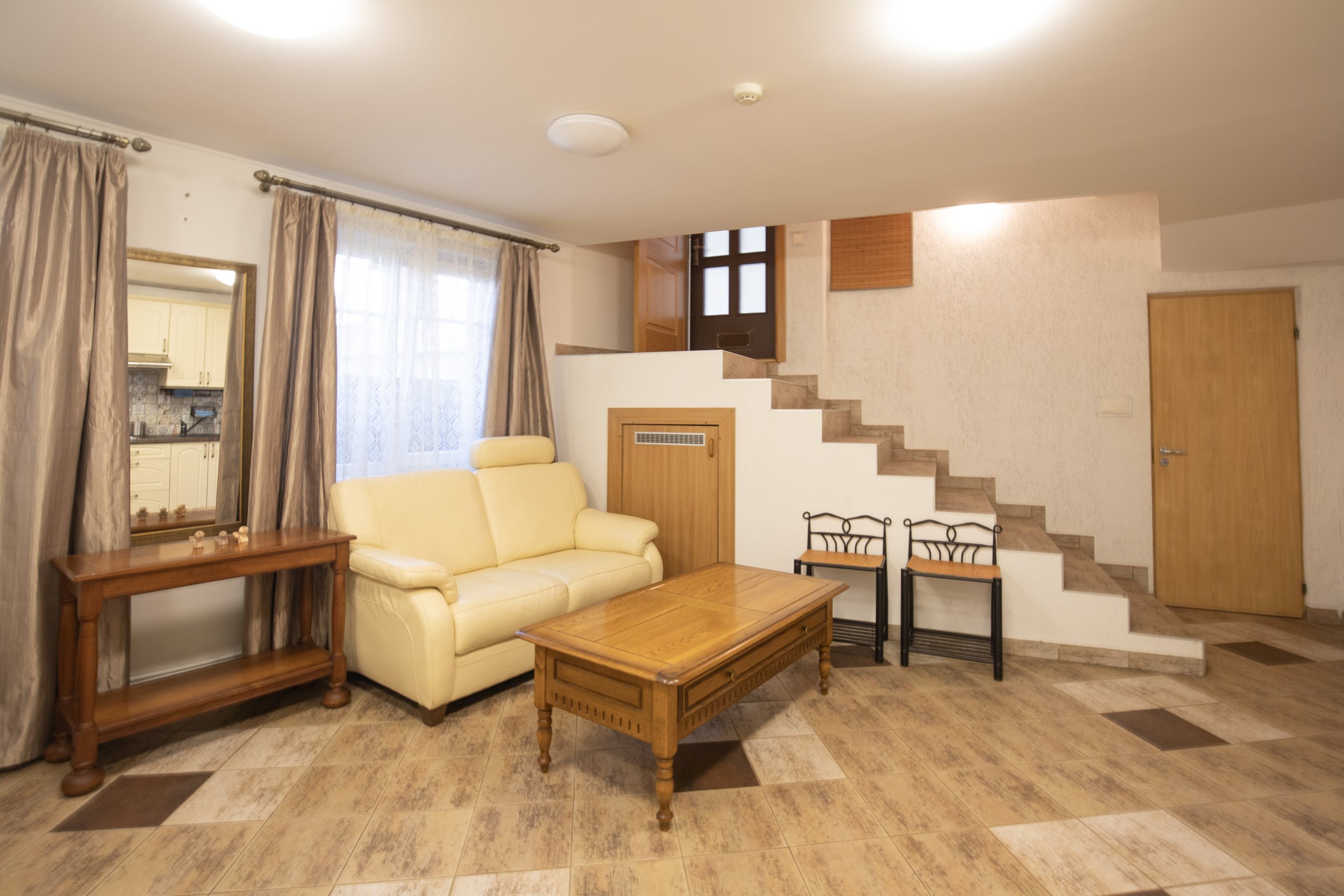 Nuomojamas 1 kambario butas, Centras, L. Stuokos-Gucevičiaus g., 28m², 1 aukštas, €569