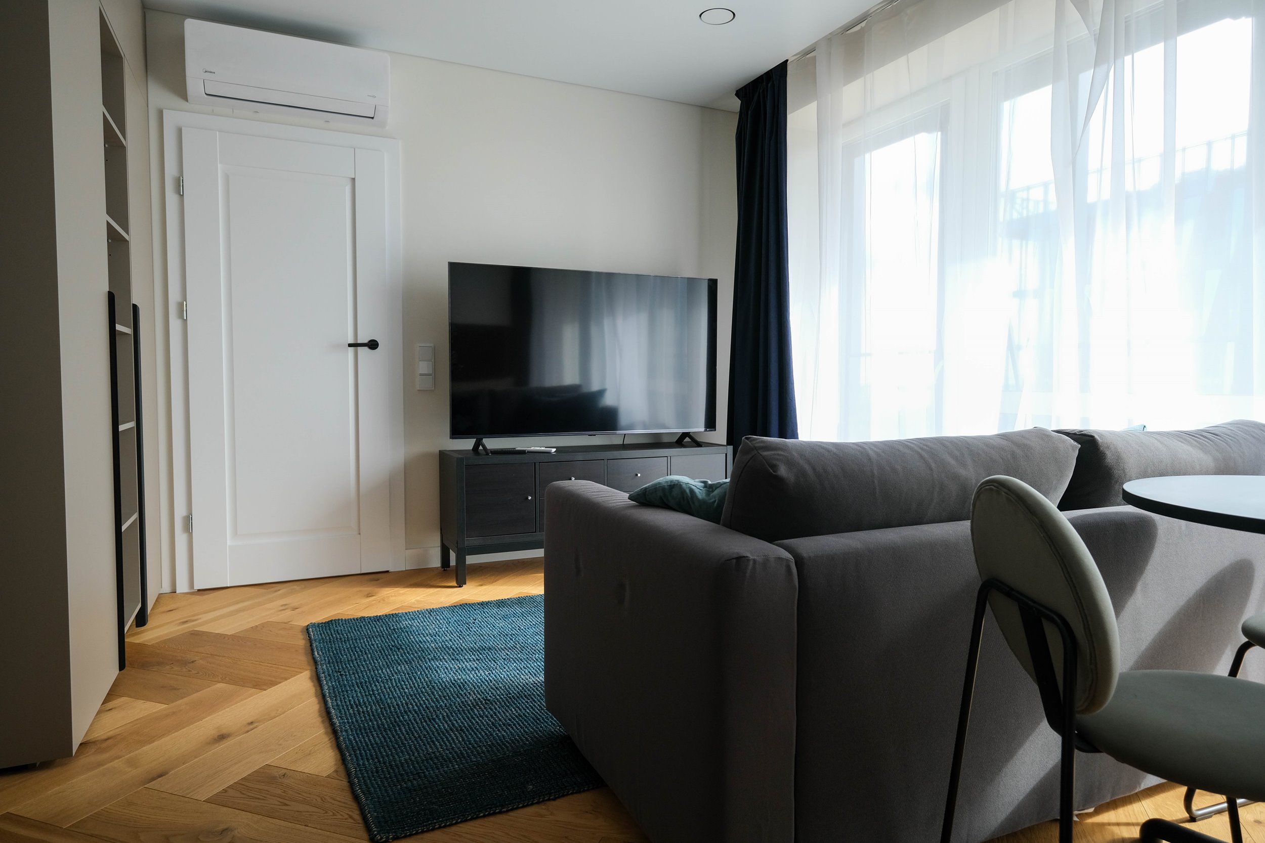 Nuomojamas 2 kambarių butas, Viršuliškės, Viršilų g., 44m², 16 aukštas, €900
