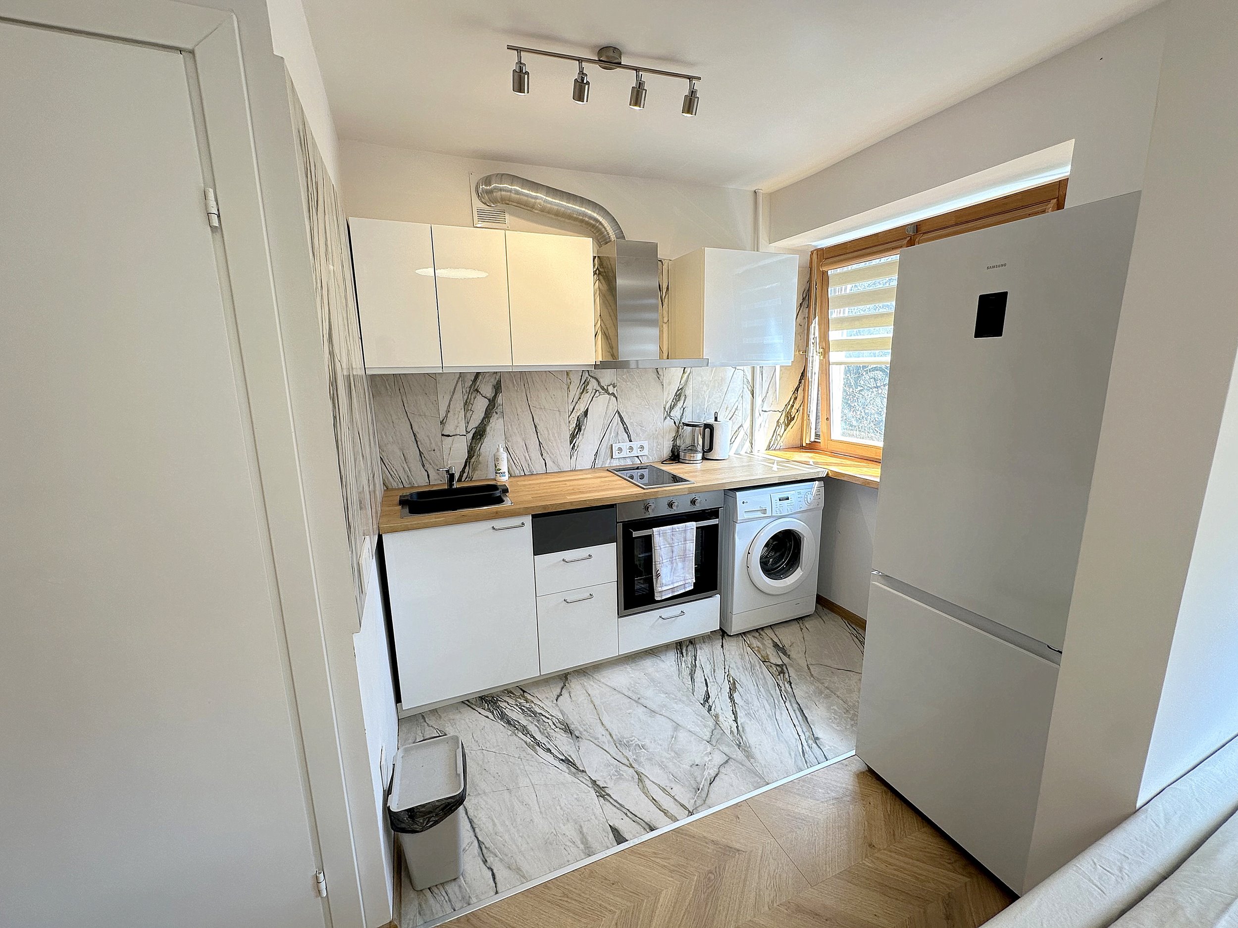 Nuomojamas 2 kambarių butas, Lazdynai, Lazdynų g., 35m², 3 aukštas, €500