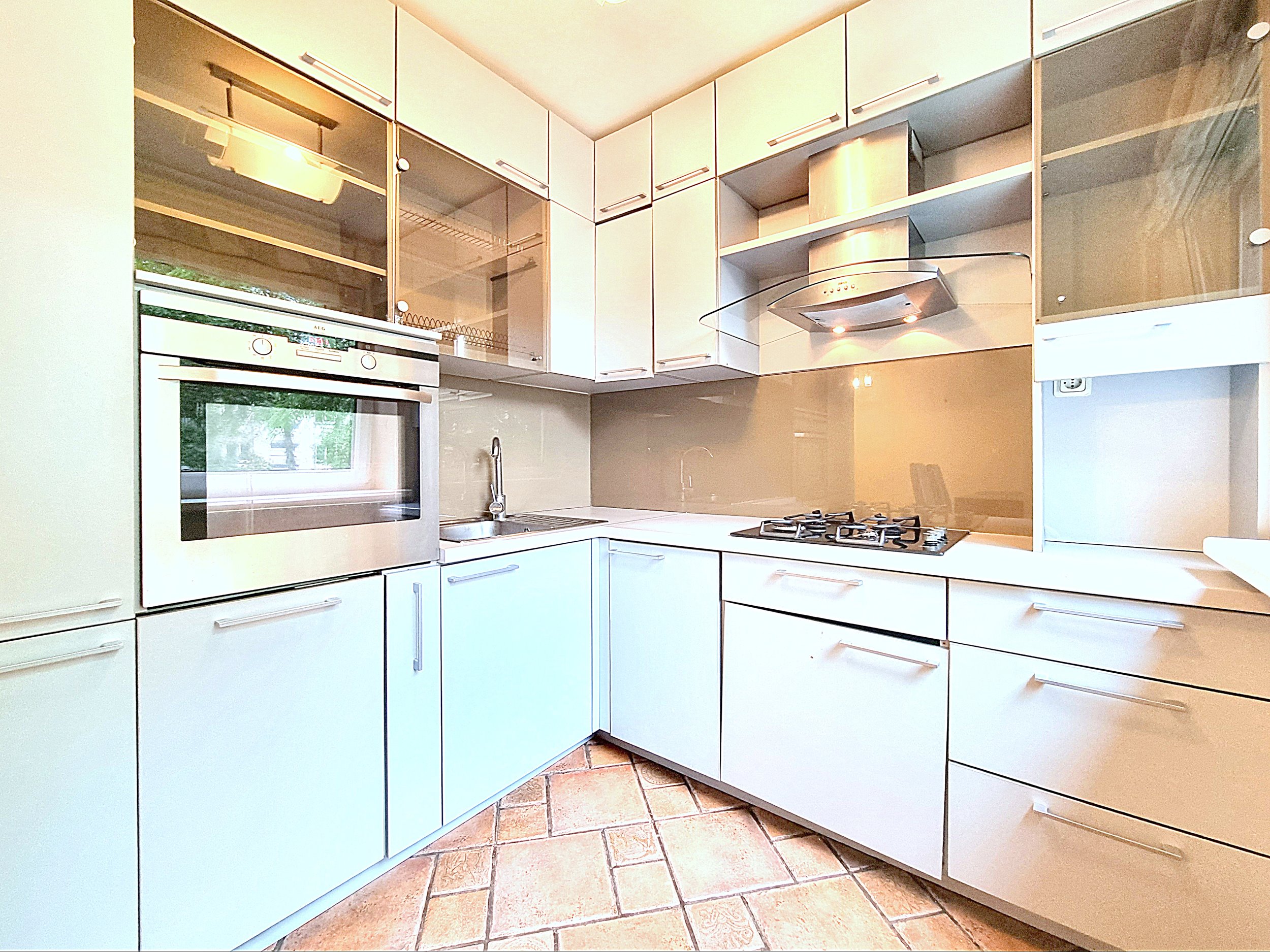 Nuomojamas 3 kambarių butas, Žirmūnai, Apkasų g., 57m², 2 aukštas, €599