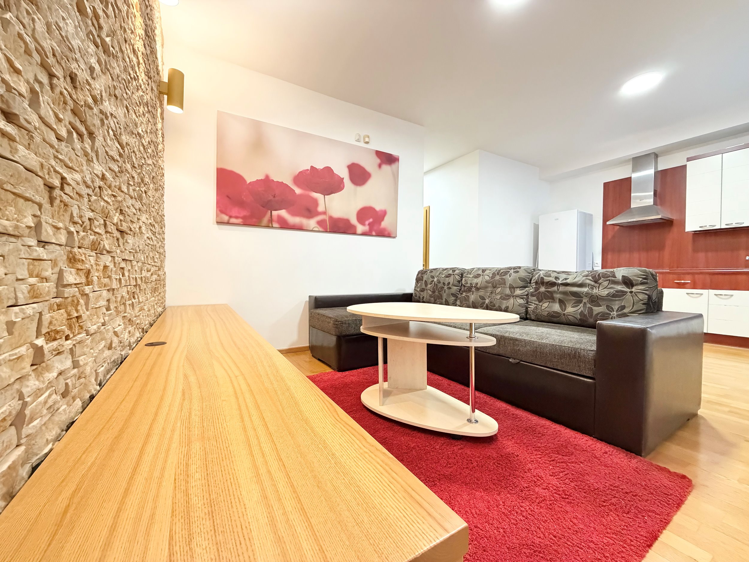 Nuomojamas 2 kambarių butas, Santariškės, Santariškių g., 45m², 1 aukštas, €580