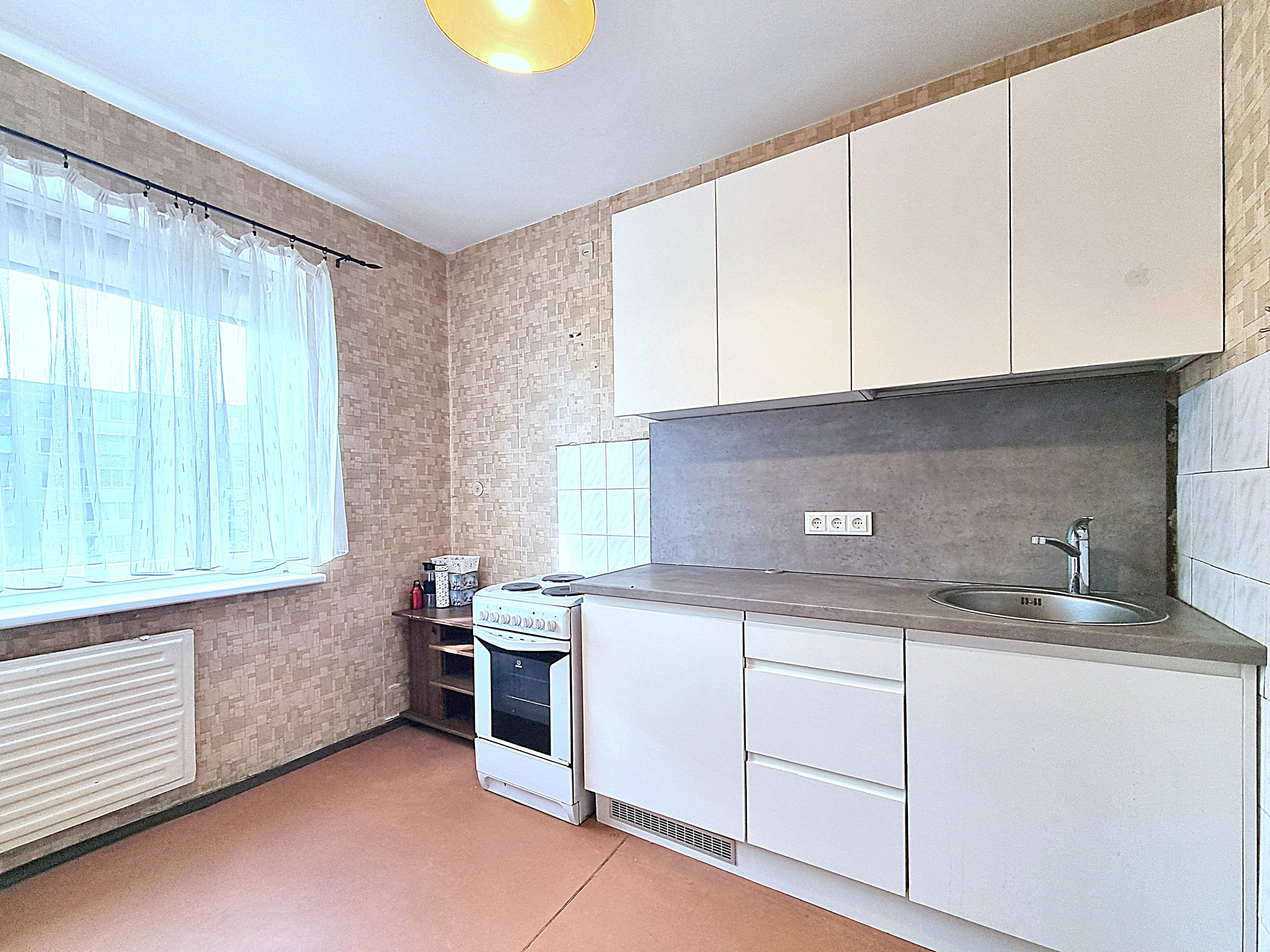 Nuomojamas 1 kambario butas, Fabijoniškės, Vėtrungių g., 40m², 2 aukštas, €380