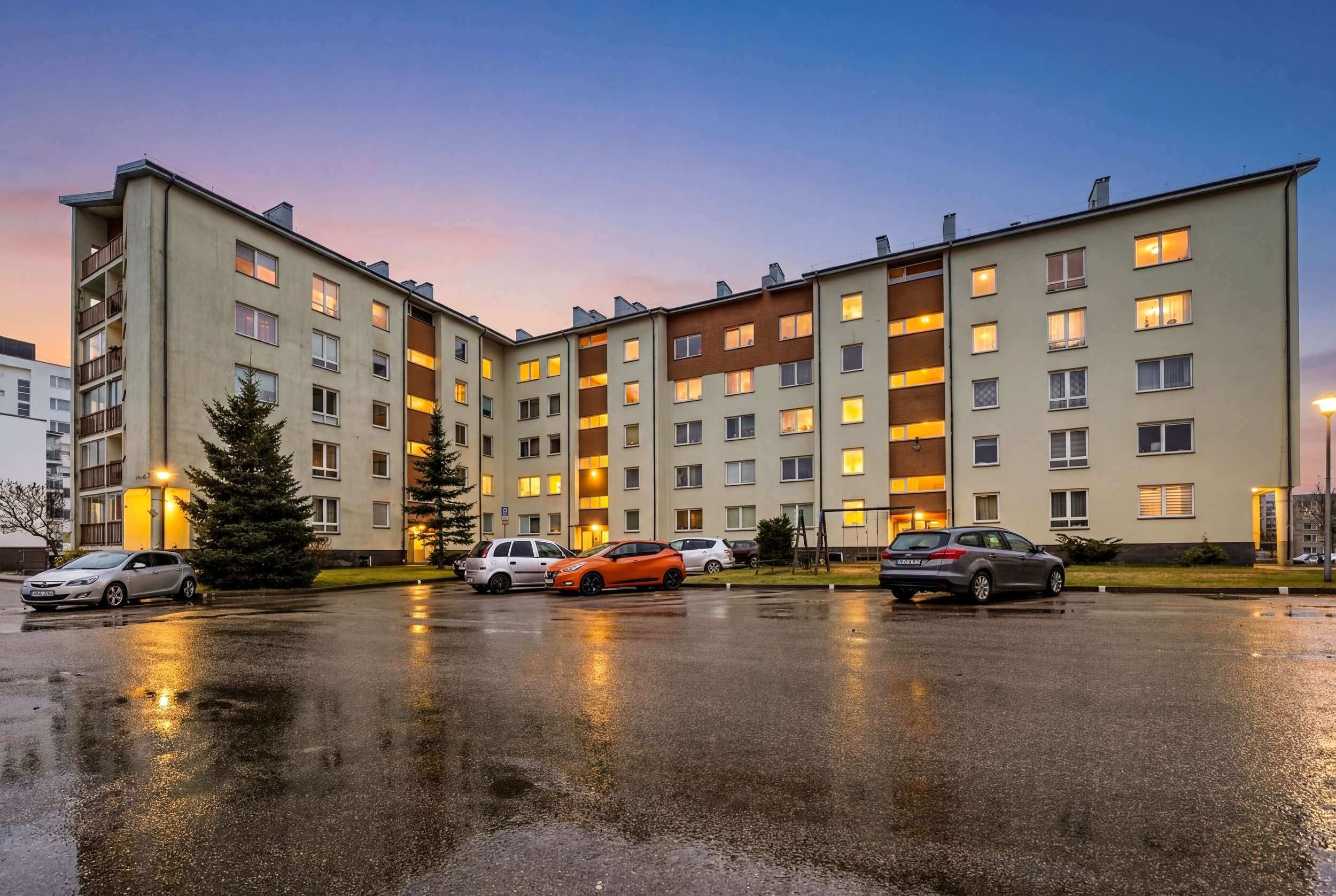 5 kambarių butas, Grigiškės, Vilniaus g., 92m², 5 aukštas, €209000