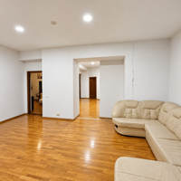Nuomojamas 4 kambarių butas, Senamiestis, Savičiaus g., 18,00m², 2 aukštas