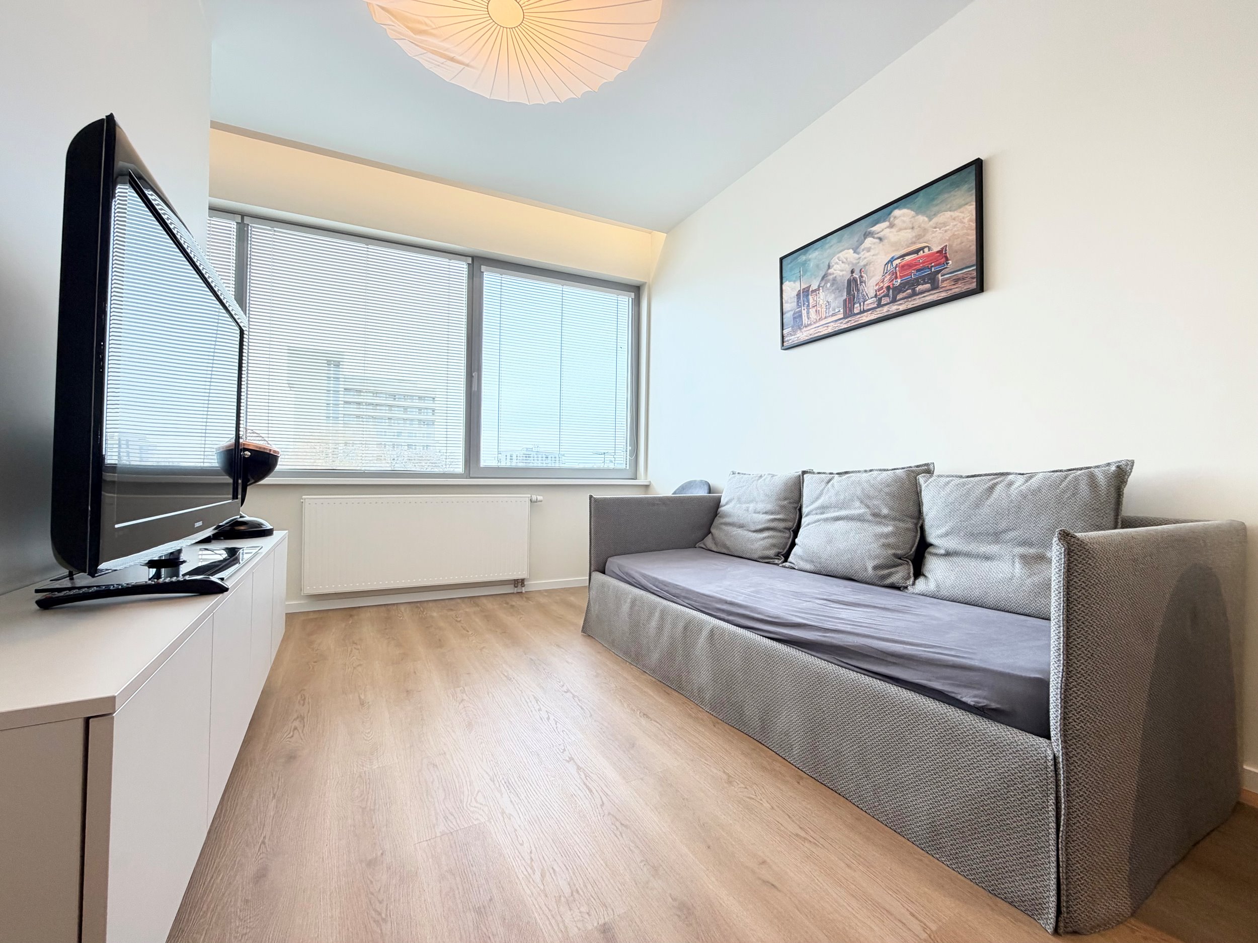 Nuomojamas 2 kambarių butas, Naujamiestis, Muitinės g., 37m², 3 aukštas, €650