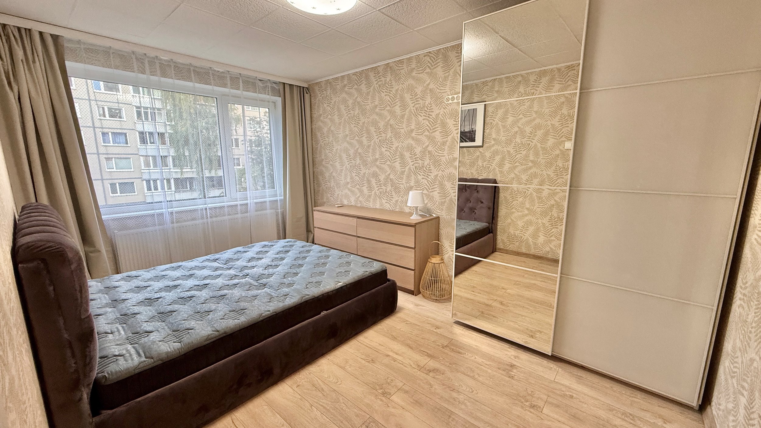 Nuomojamas 2 kambarių butas, Karoliniškės, Algimanto Petro Kavoliuko g., 48m², 2 aukštas, €650
