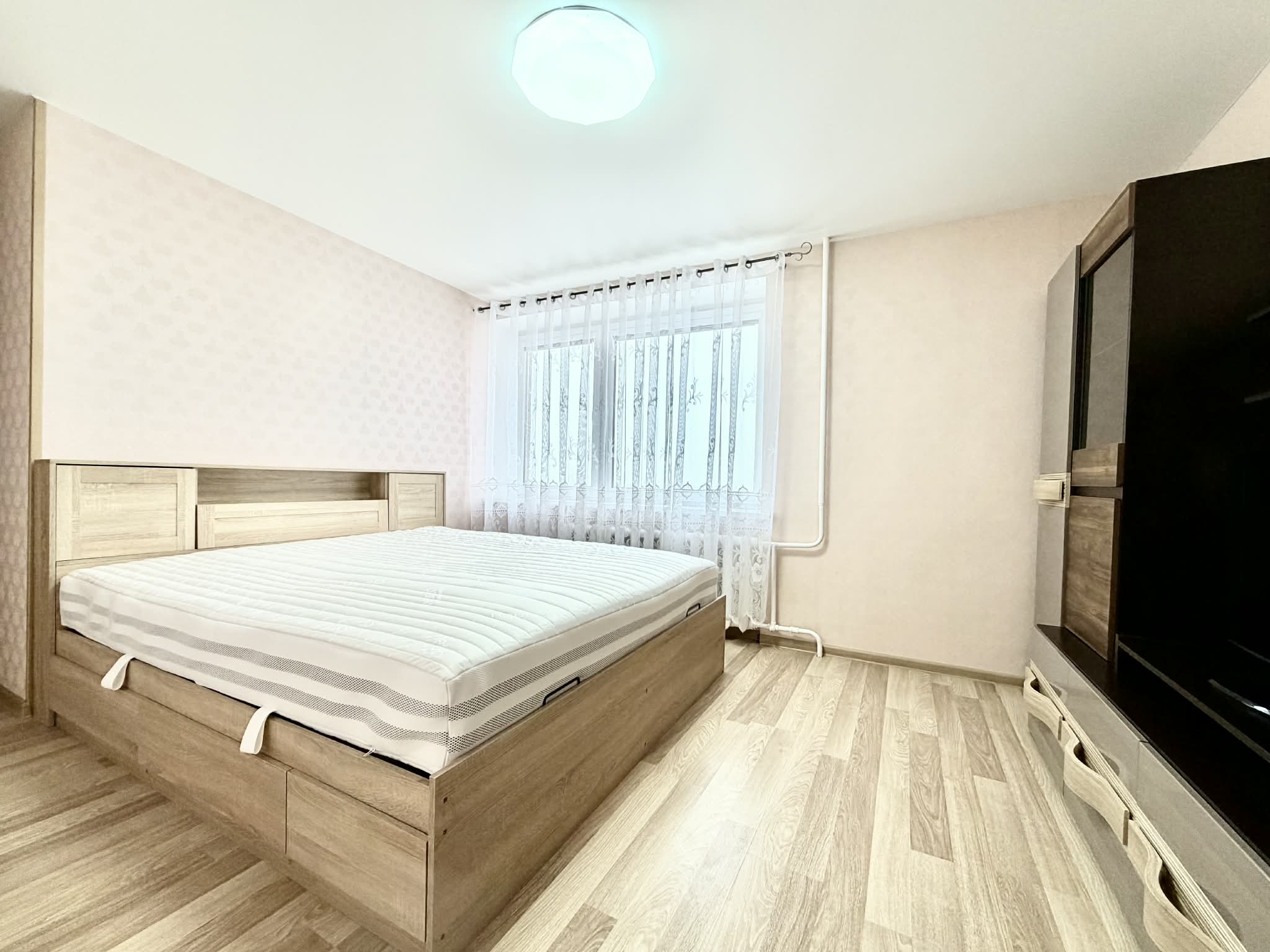Nuomojamas 2 kambarių butas, Jeruzalė, Mokyklos g., 41m², 8 aukštas, €599