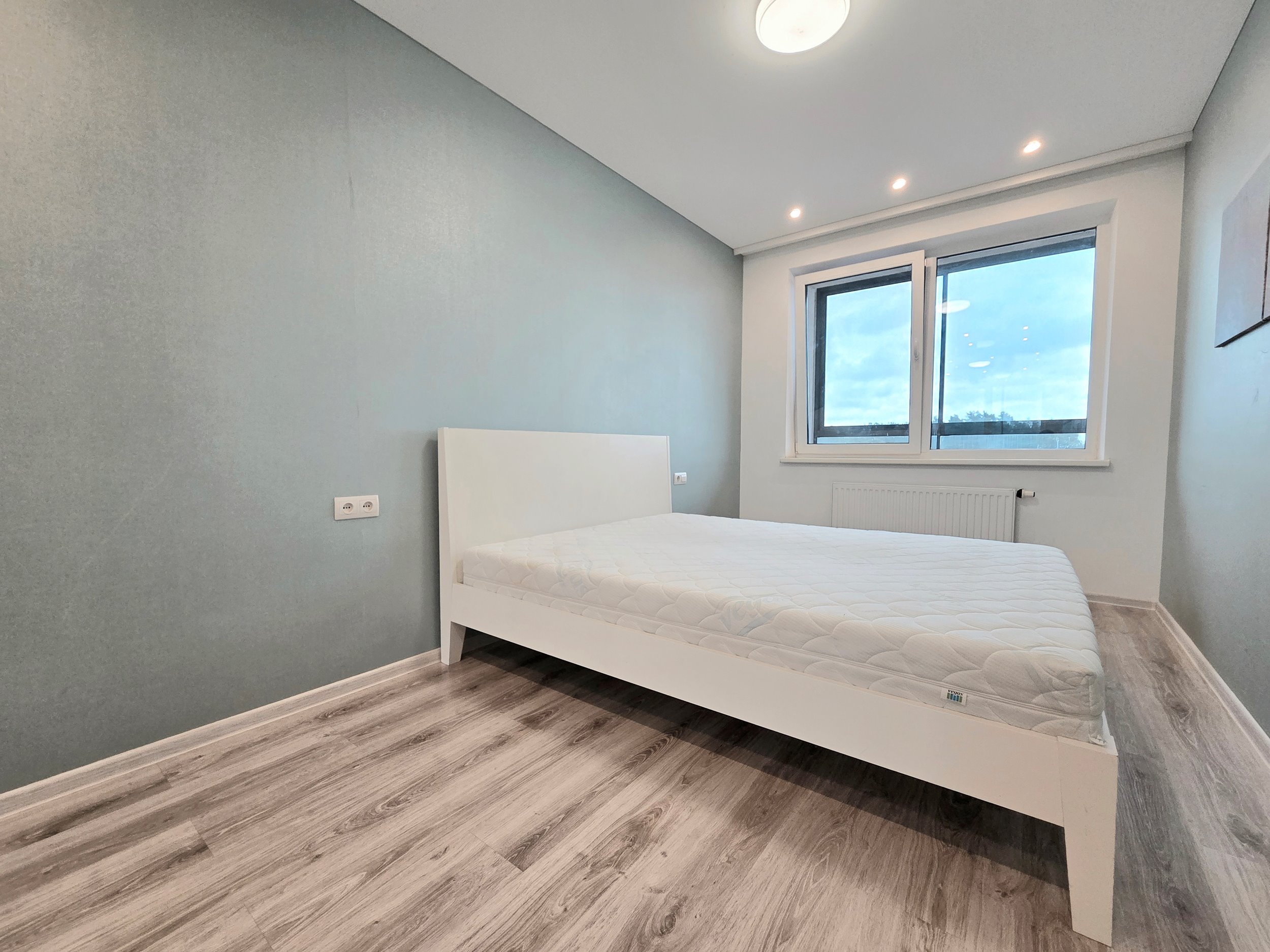 Nuomojamas 2 kambarių butas, Karoliniškės, Sausio 13-osios g., 50m&#178;, 5 aukštas, €650