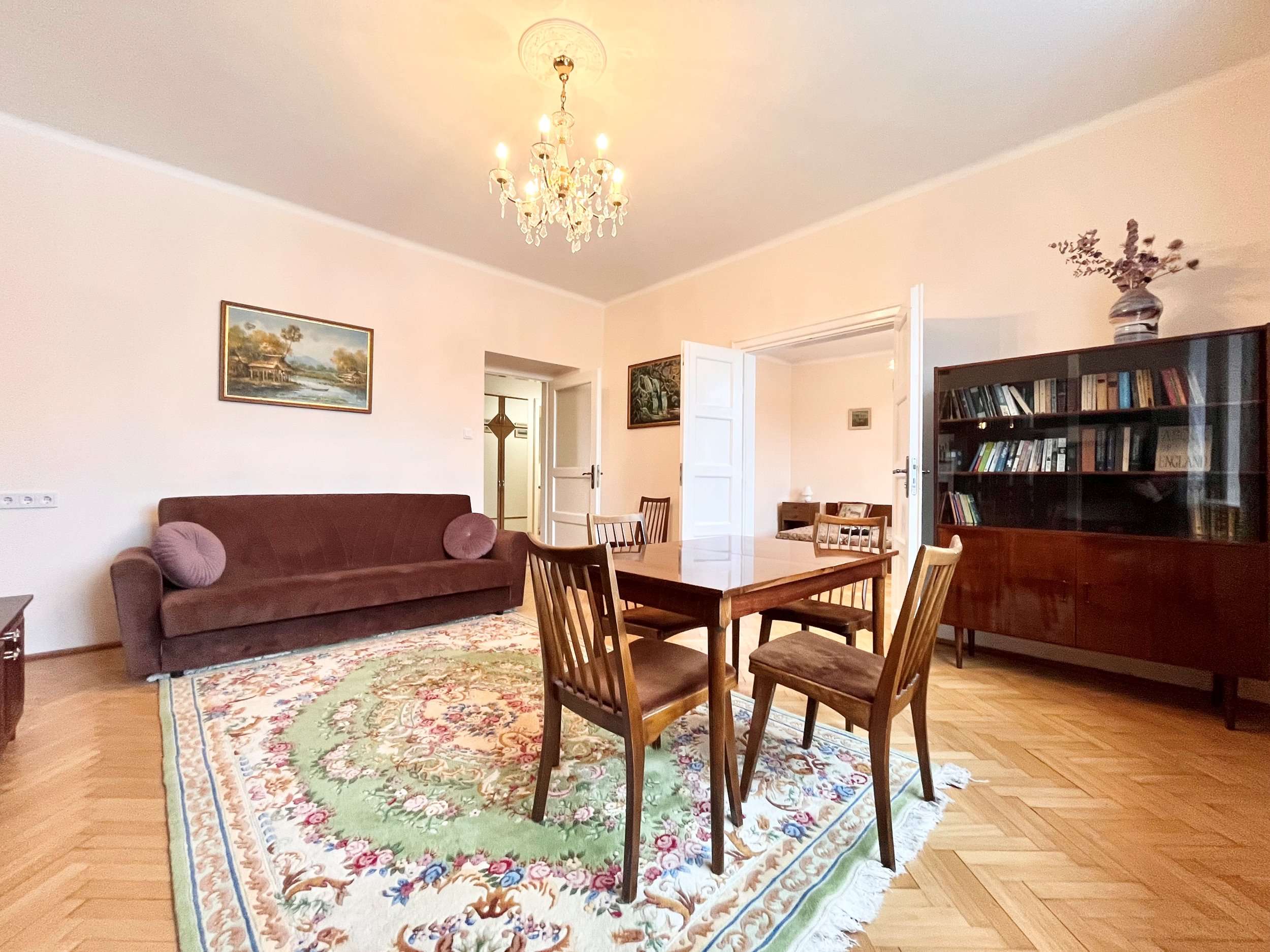 Nuomojamas 3 kambarių butas, Senamiestis, Vilniaus g., 71m², 2 aukštas, €700