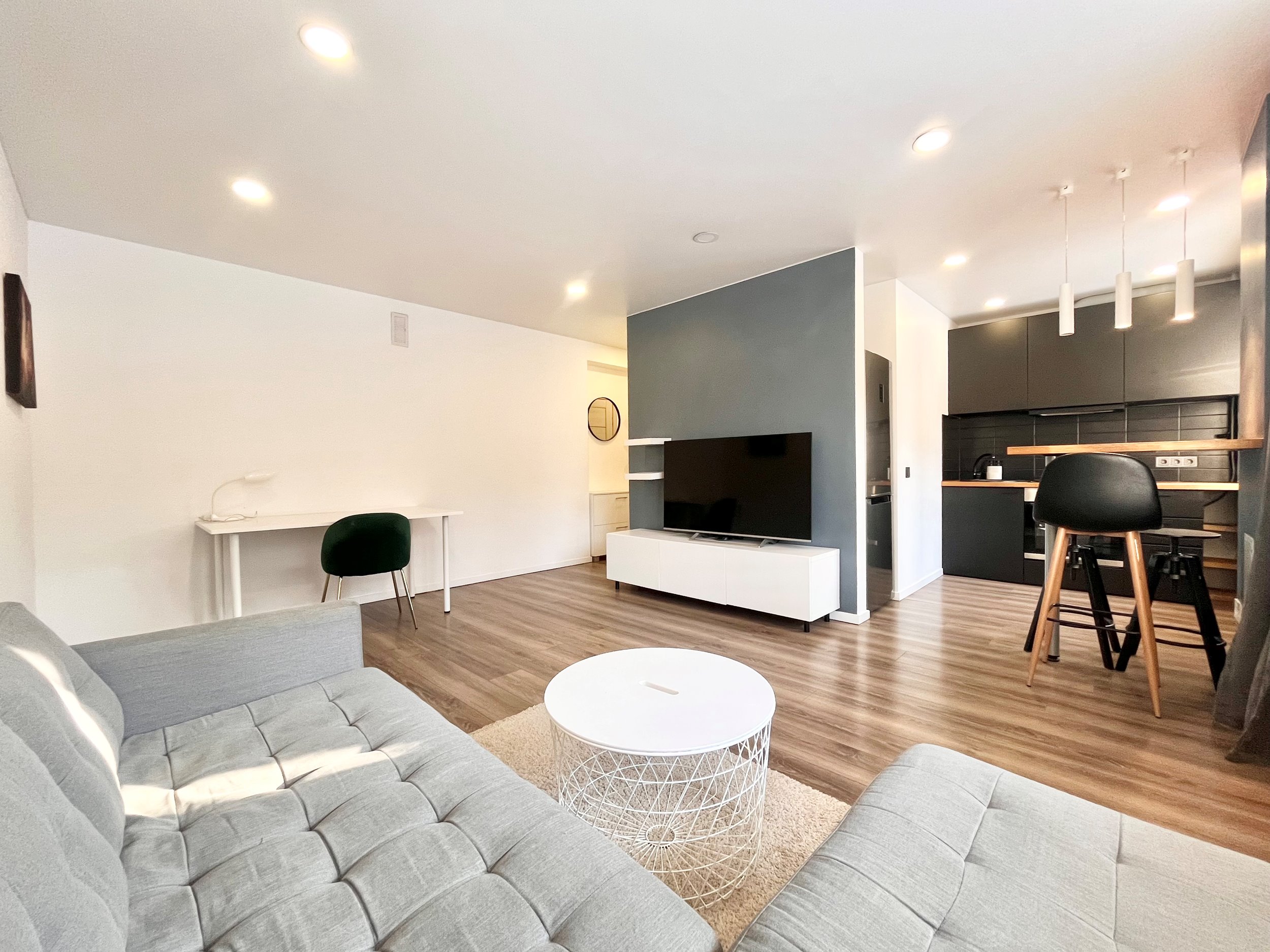 Nuomojamas 2 kambarių butas, Antakalnis, Antakalnio g., 46m², 1 aukštas, €650