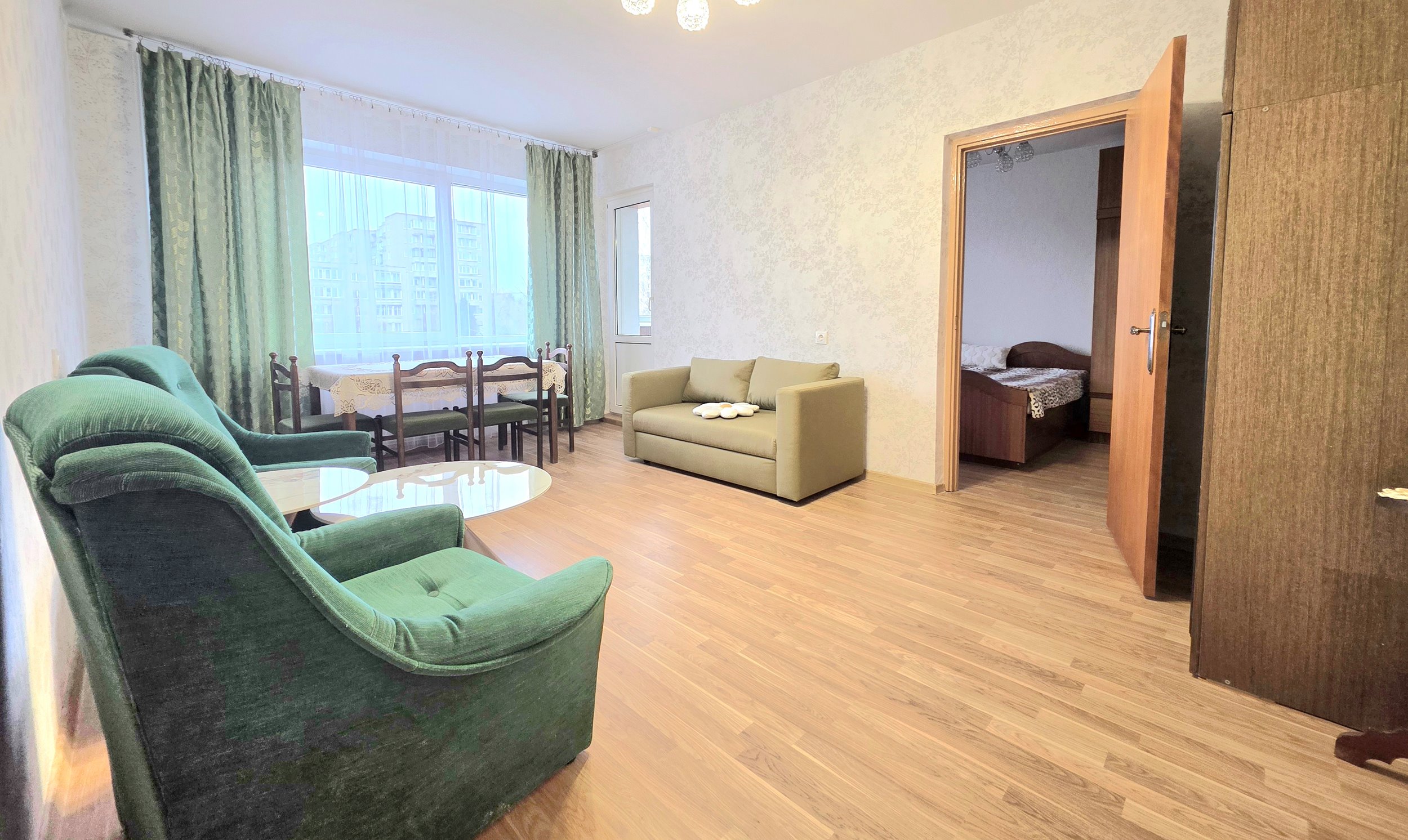 Nuomojamas 2 kambarių butas, Justiniškės, Taikos g., 50m², 3 aukštas, €500