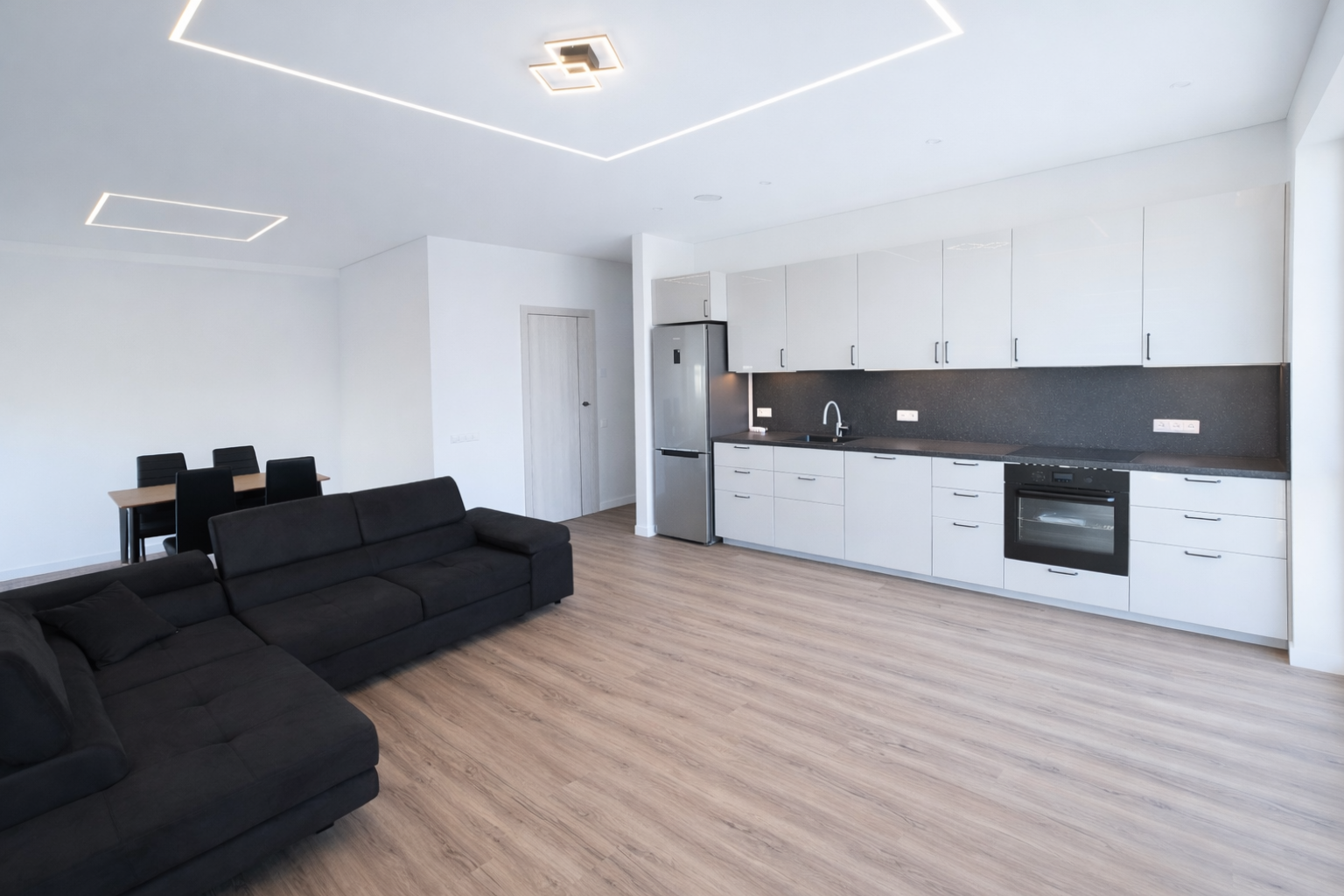 Nuomojamas 2 kambarių butas, Visoriai, Visorių g., 58m², 5 aukštas, €700