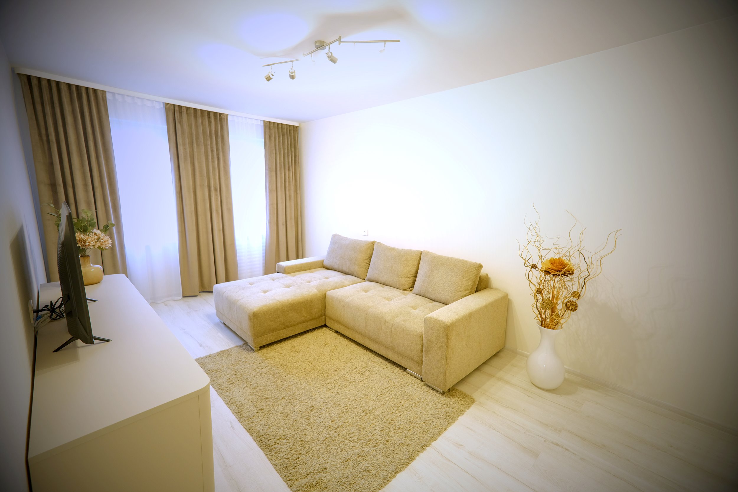 Nuomojamas 1 kambario butas, Žirmūnai, Tuskulėnų g., 35m², 3 aukštas, €600