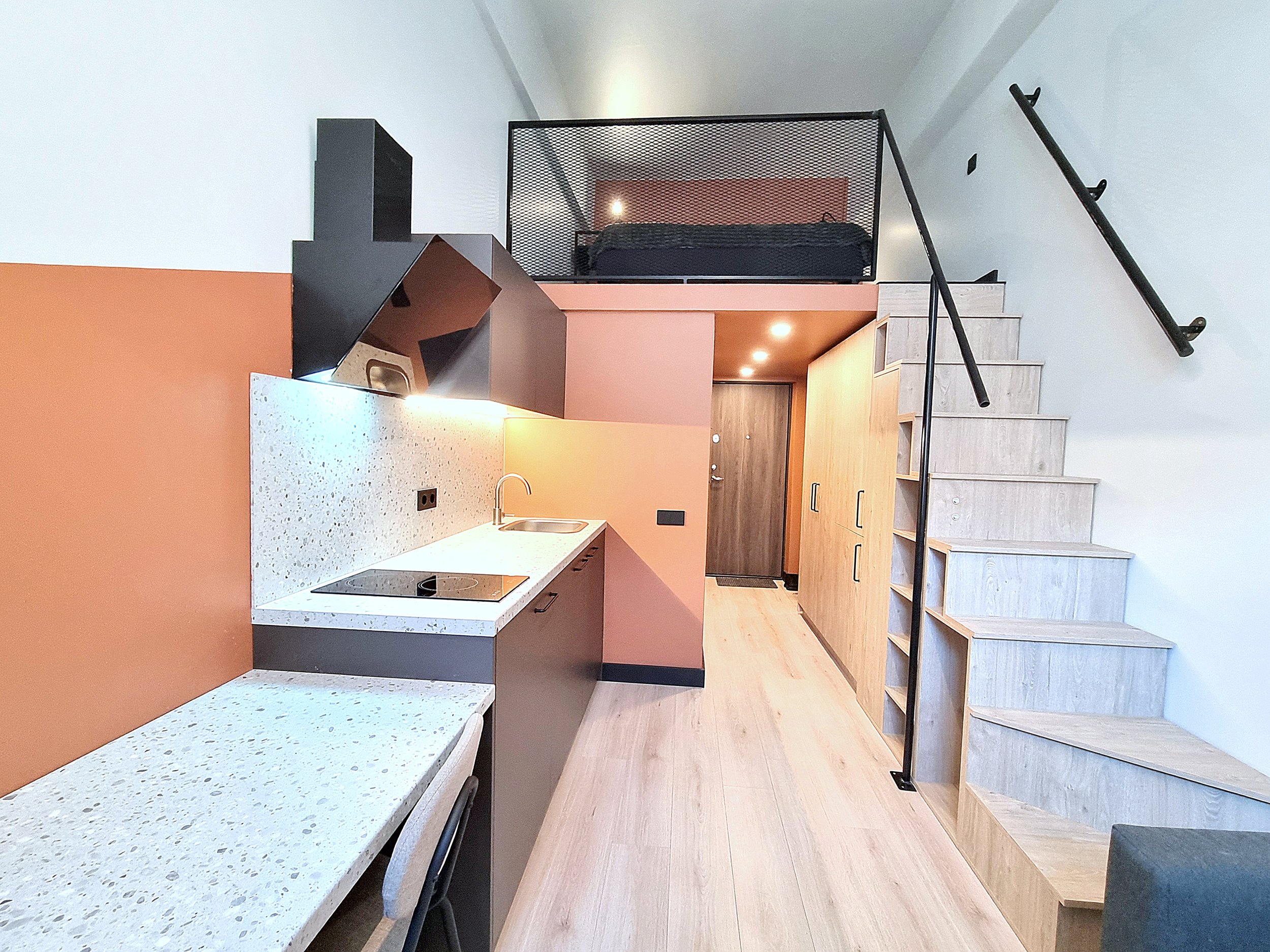 Nuomojamas 2 kambarių butas, Naujamiestis, Vytenio g., 22m², 1 aukštas, €450