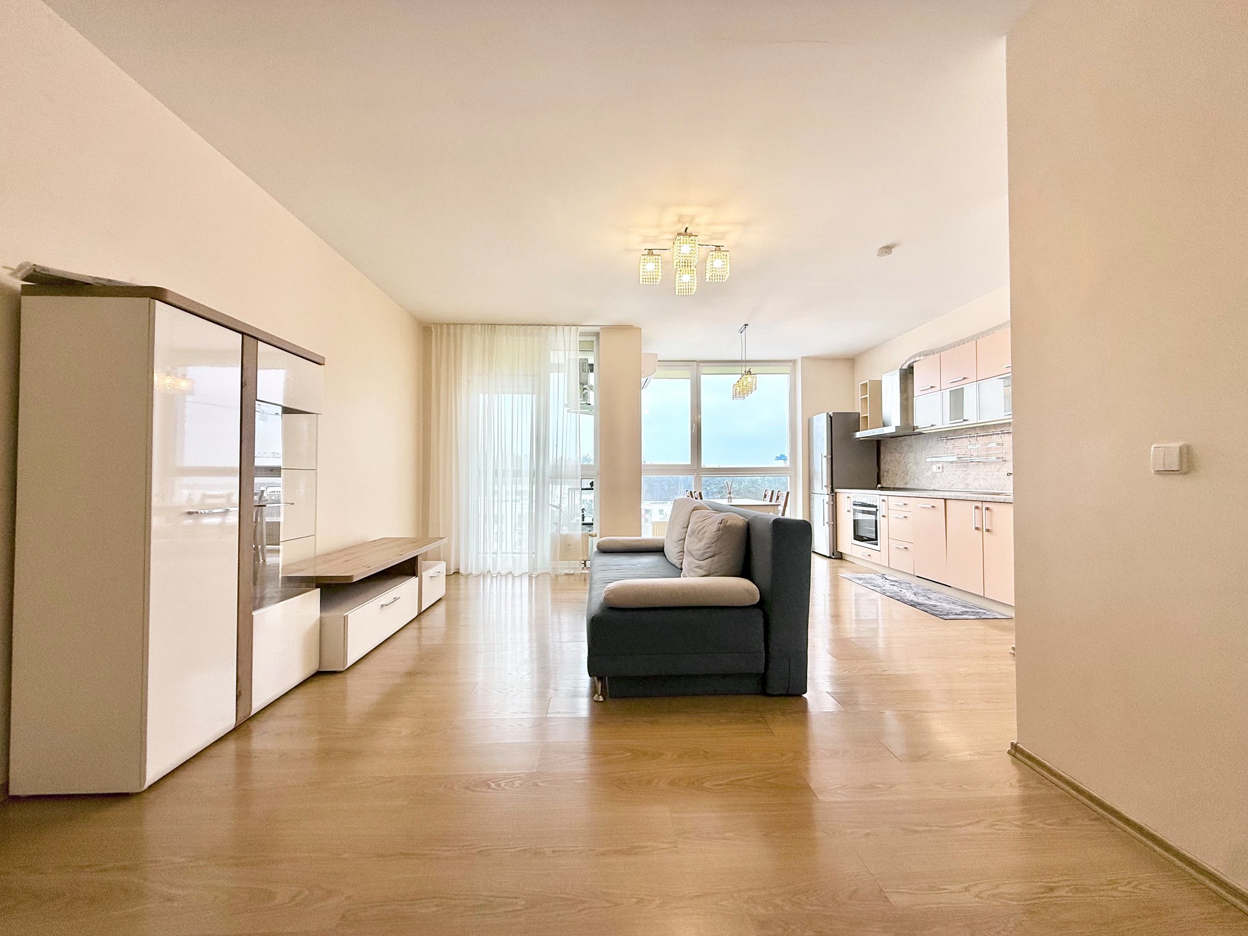 Nuomojamas 2 kambarių butas, Bajorai, Fizikų g., 57m², 5 aukštas, €600