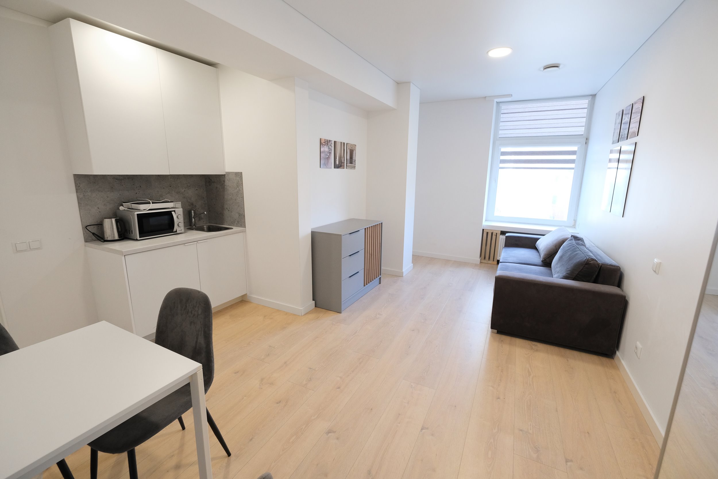 Nuomojamas 1 kambario butas, Senamiestis, Kauno g., 25m², 3 aukštas, €500