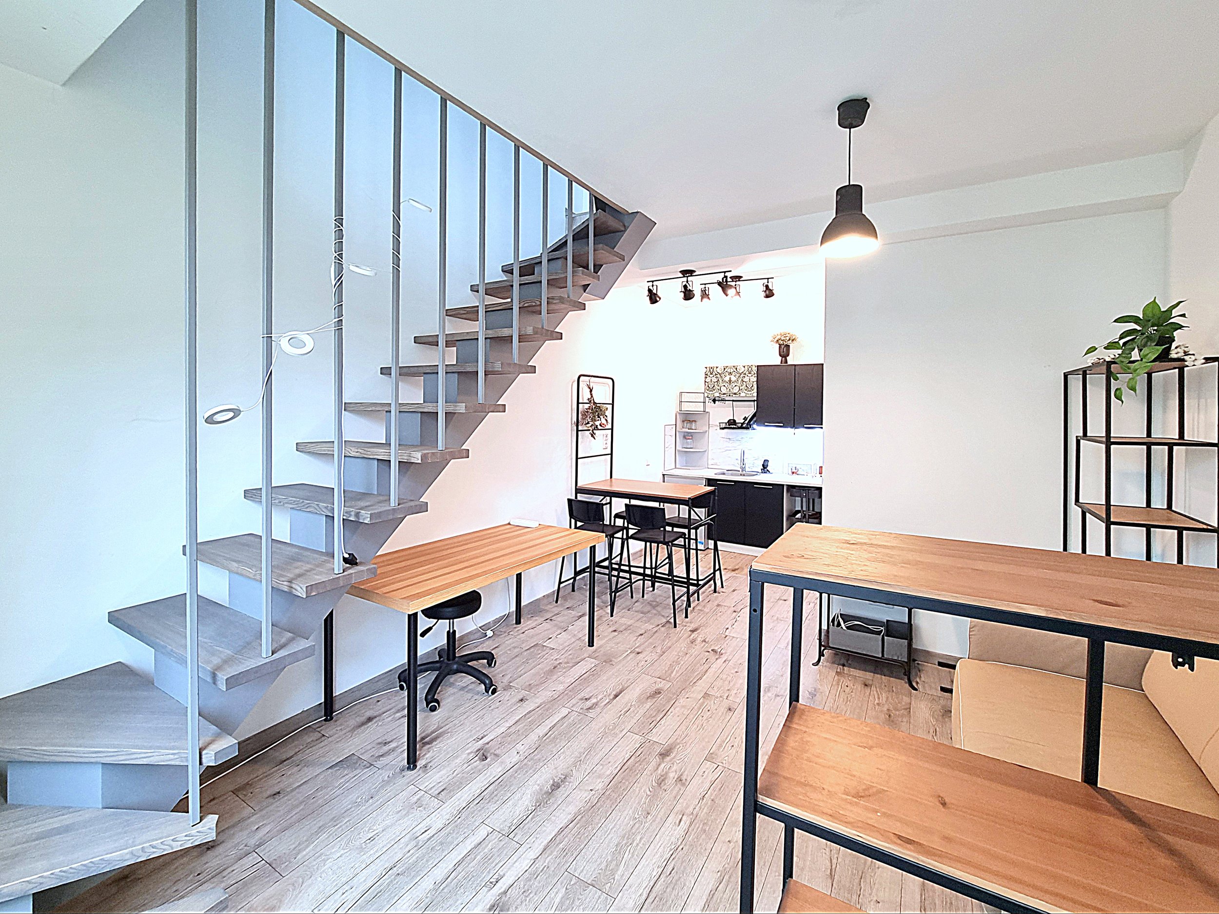 Nuomojamas 2 kambarių butas, Šnipiškės, Krokuvos g., 42m², 1 aukštas, €599