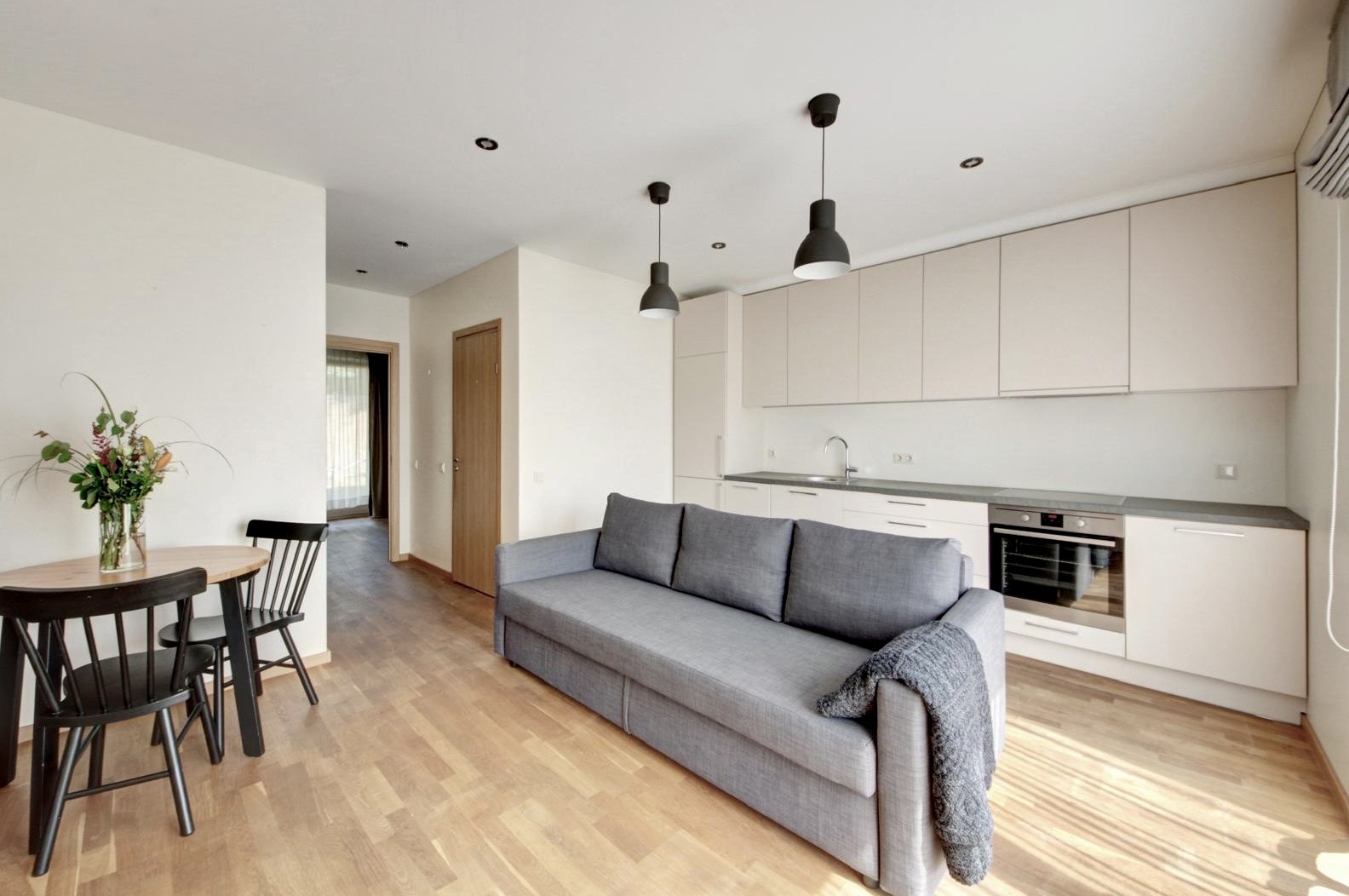 Nuomojamas 2 kambarių butas, Baltupiai, Pušyno kel., 44m², 1 aukštas, €650