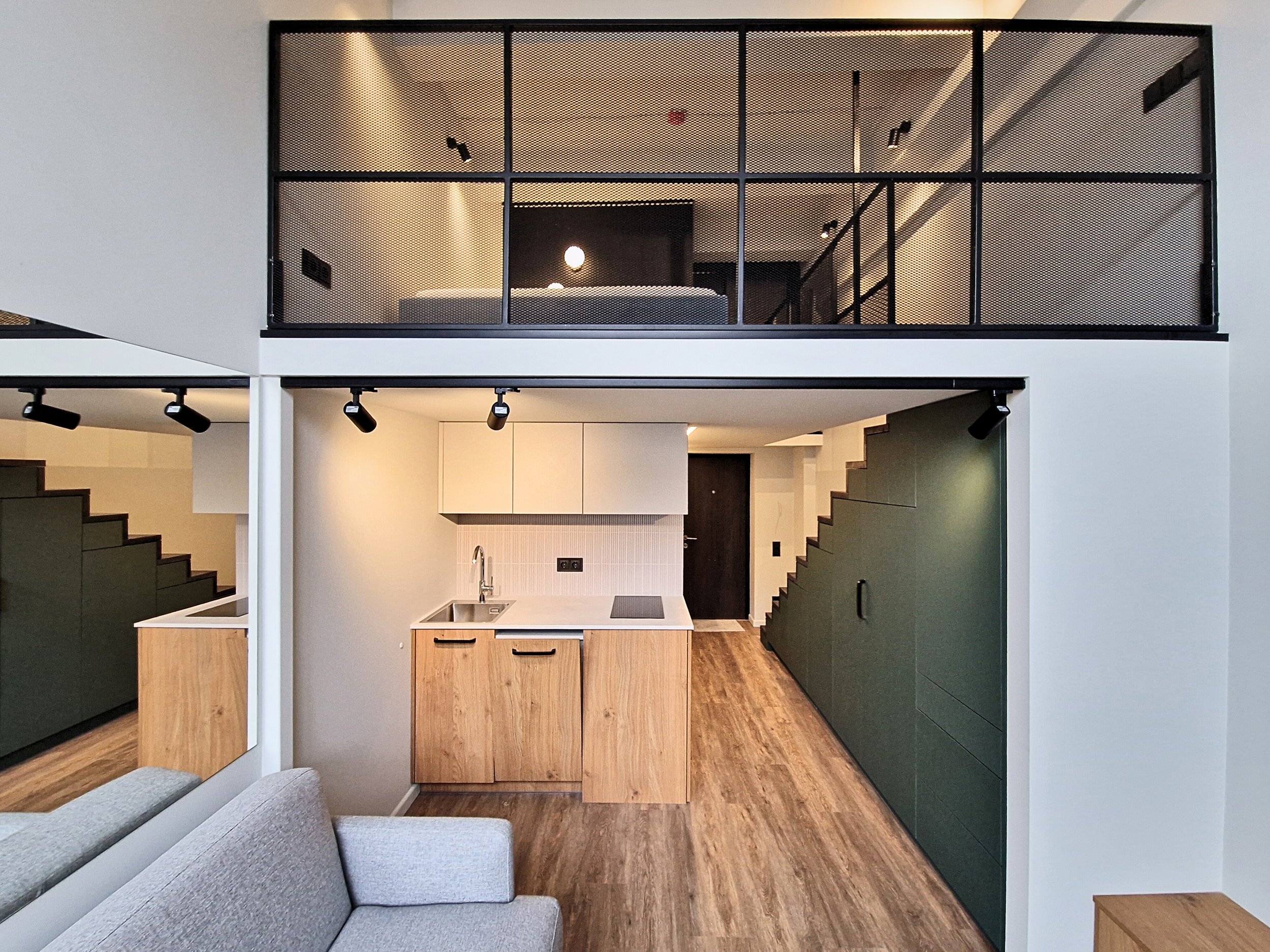 Nuomojamas 2 kambarių butas, Naujamiestis, 30m², 3 aukštas, €650