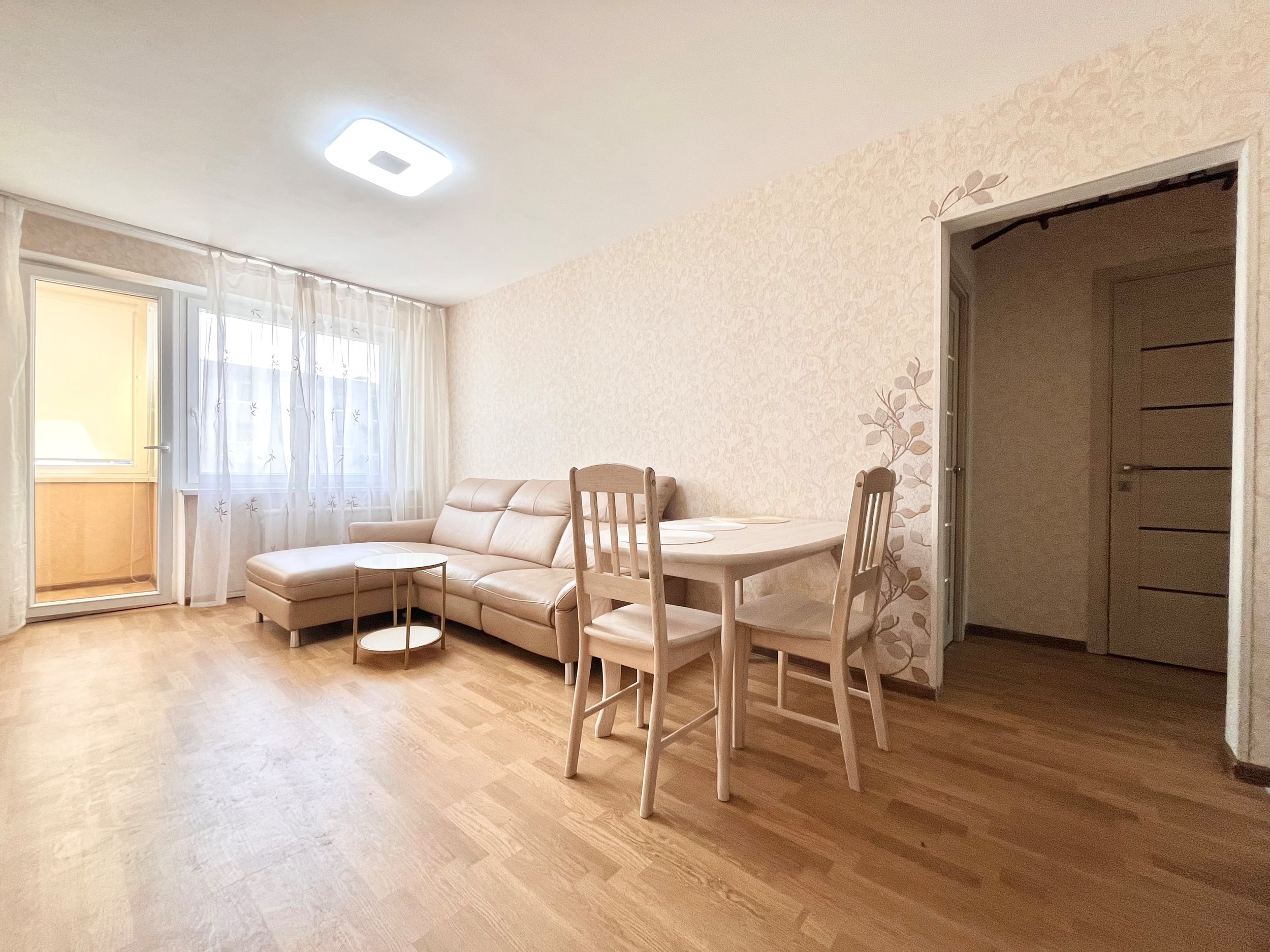 Nuomojamas 3 kambarių butas, Justiniškės, Justiniškių g., 63m², 3 aukštas, €650
