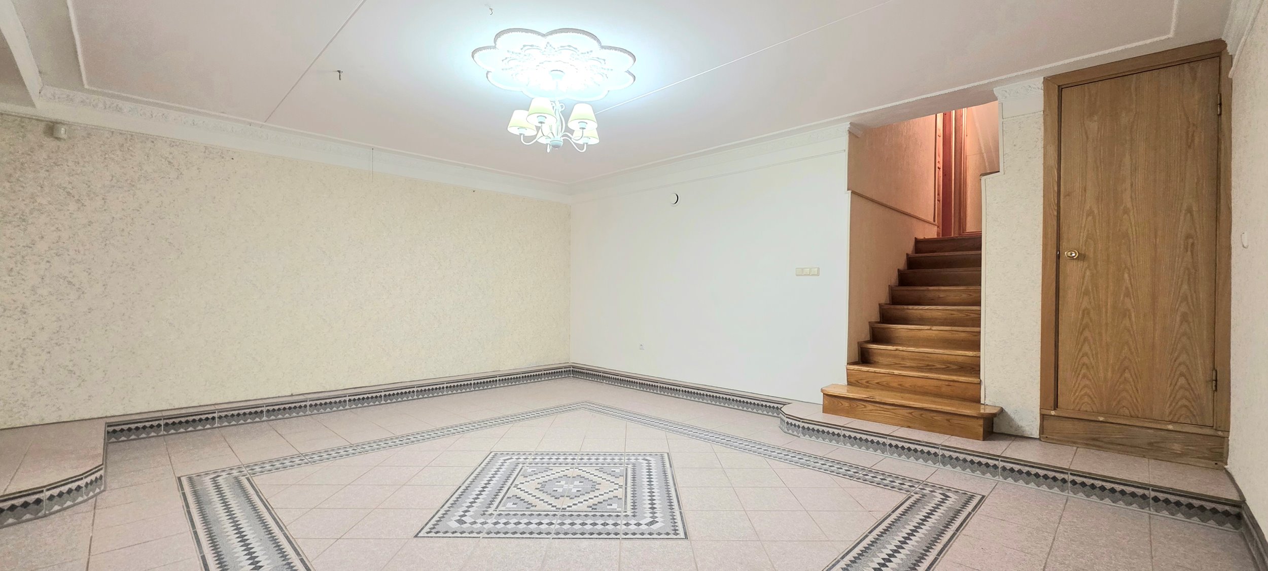 4 kambarių butas, Pilaitė, Bitėnų g., 120m², 1 aukštas, €245000
