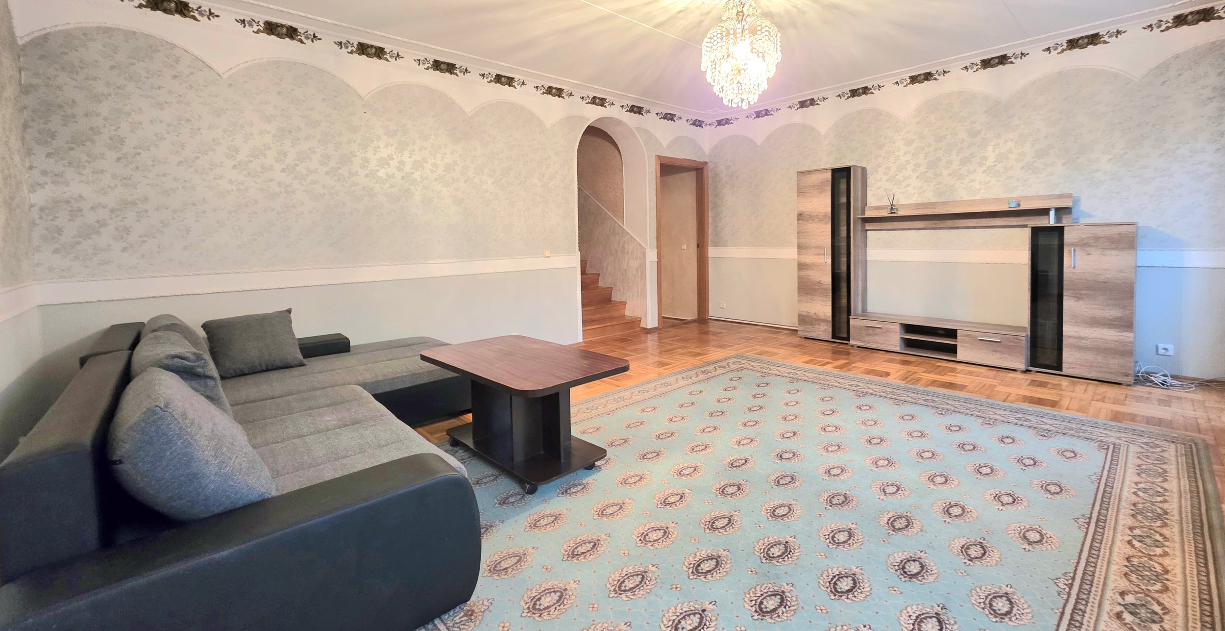 Nuomojamas 4 kambarių butas, Pilaitė, Bitėnų g., 120m², 1 aukštas, €850