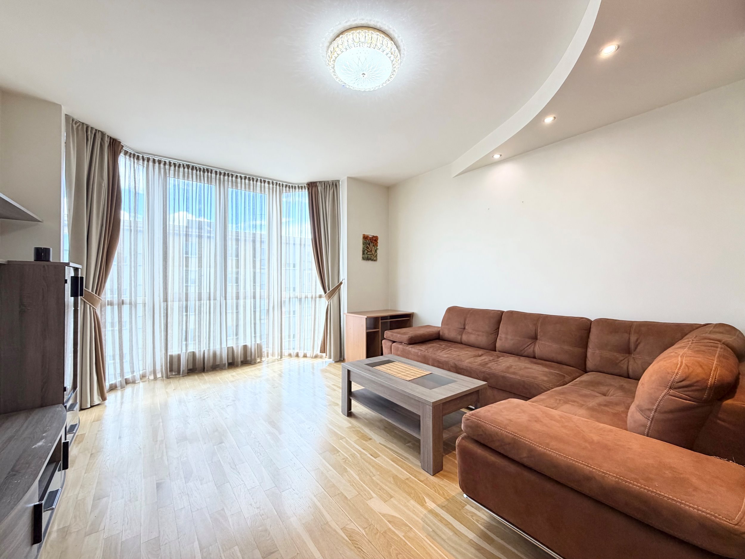 Nuomojamas 2 kambarių butas, Jeruzalė, Rugių g., 60m², 4 aukštas, €650