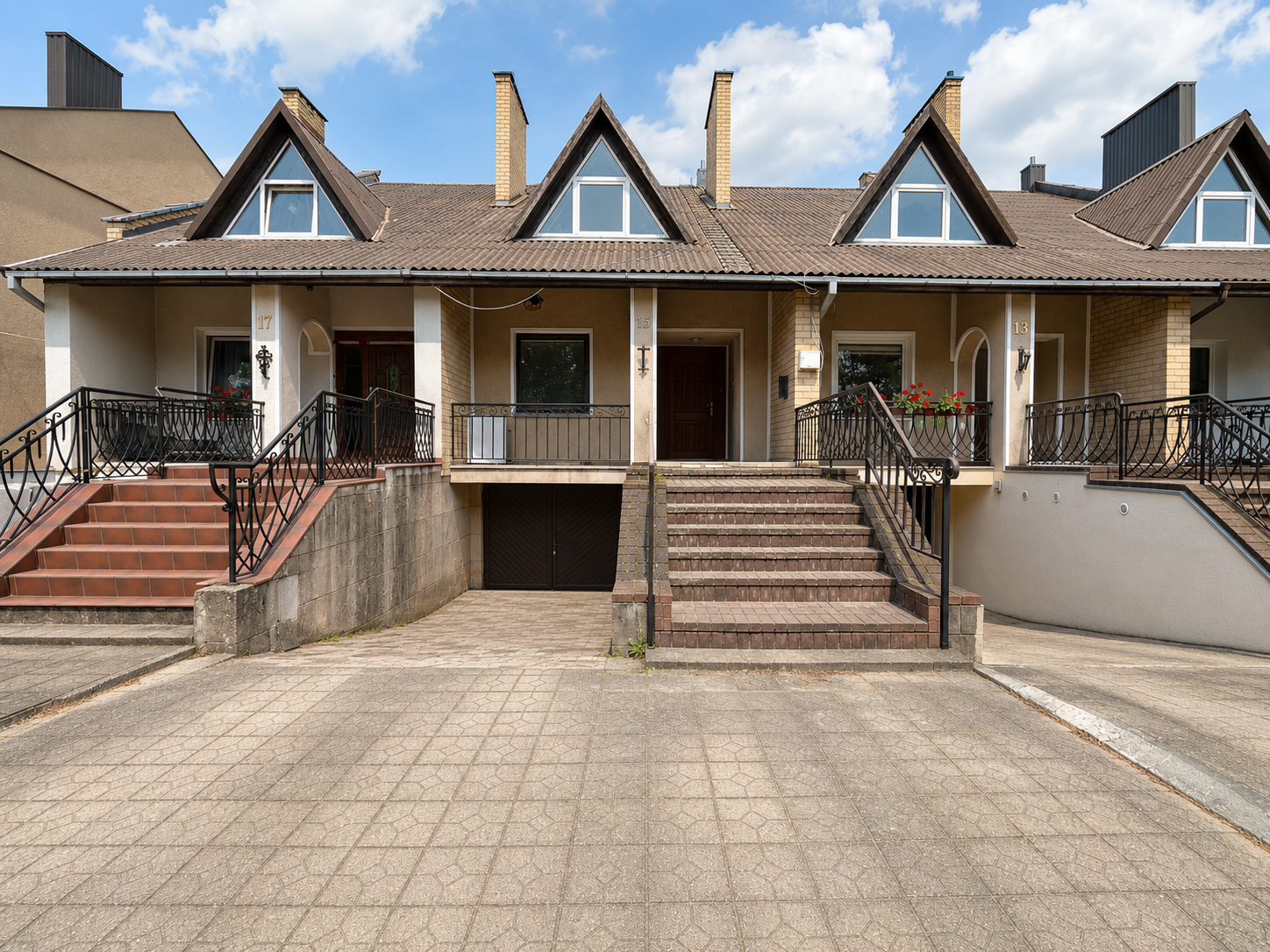 Sublokuotas namas, Pušyno g., 2 aukštų, 207m², 1a, €129000