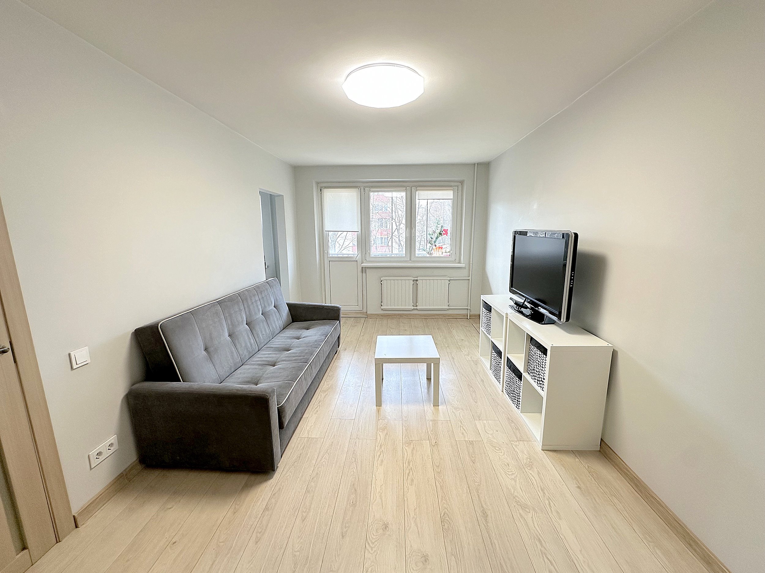 Nuomojamas 1 kambario butas, Žirmūnai, Žirmūnų g., 33m², 3 aukštas, €420