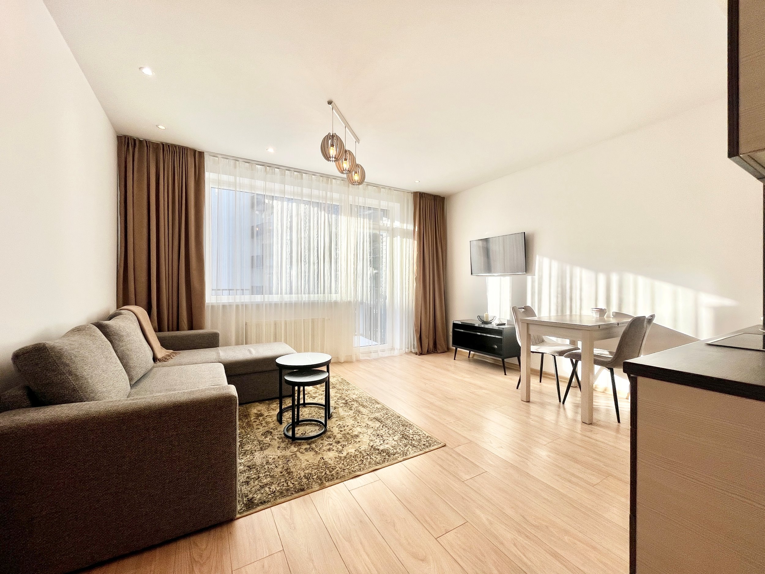 Nuomojamas 2 kambarių butas, Baltupiai, Kazio Ulvydo g., 40m², 2 aukštas, €650