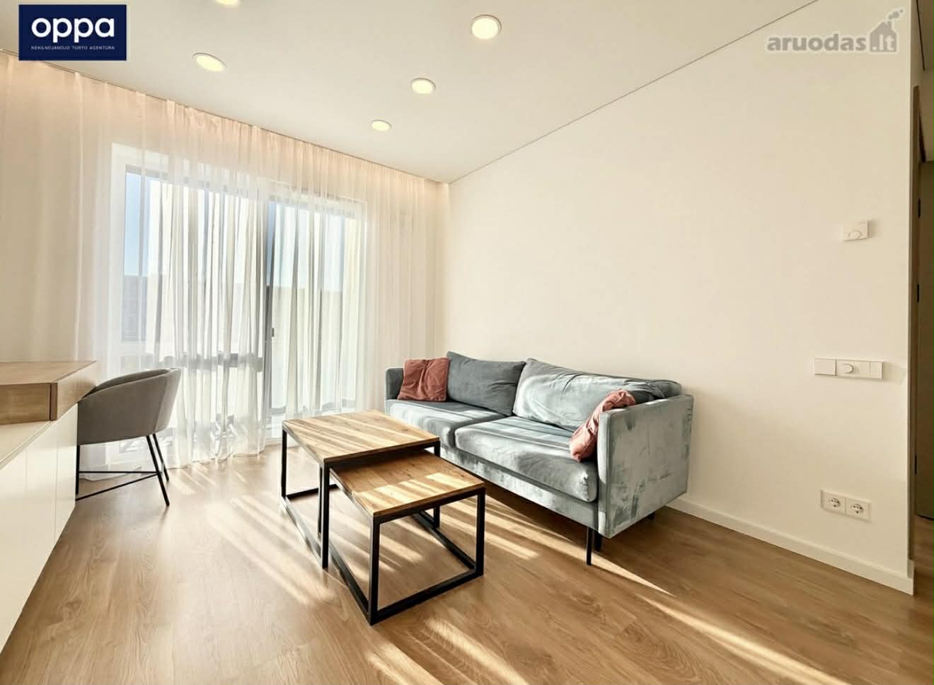 Nuomojamas 2 kambarių butas, Šnipiškės, Šatrijos g., 40m², 4 aukštas